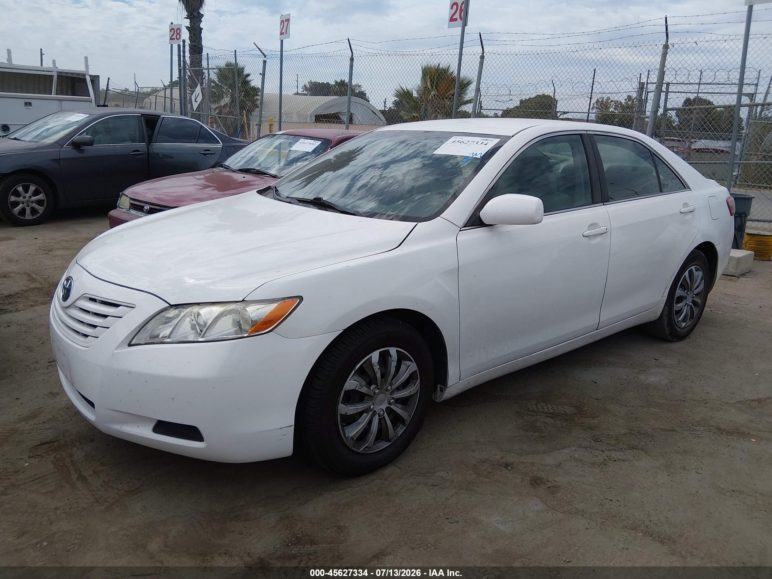 2009 Toyota Camry Le Белый vin: 4T1BE46K09U847614