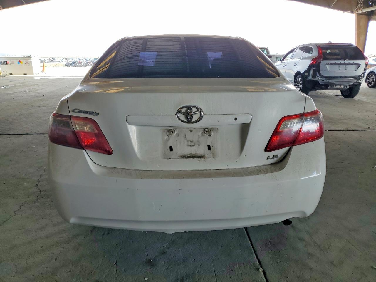 2009 Toyota Camry Le White vin: 4T1BE46K09U853932