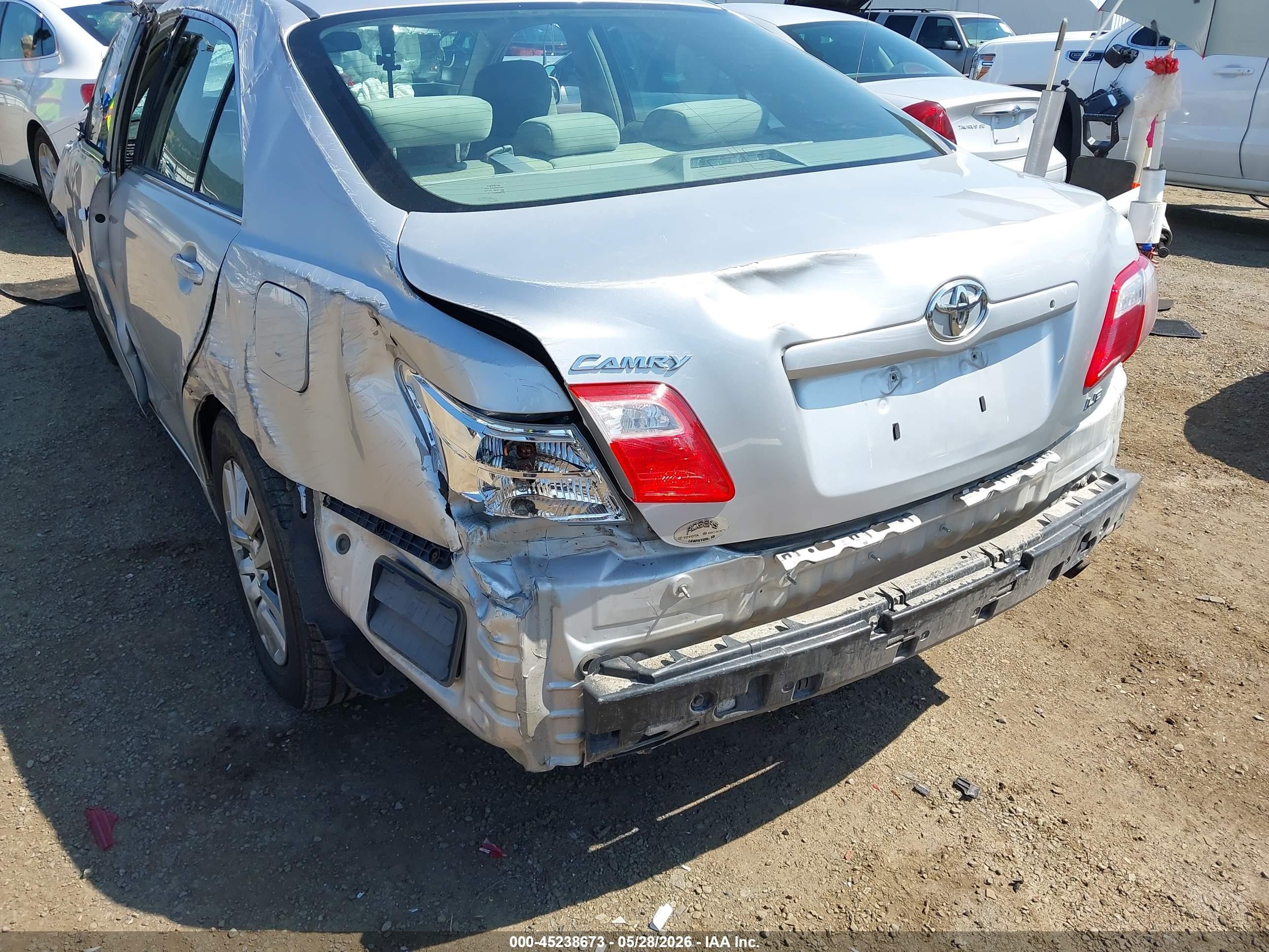 2009 Toyota Camry Le Серебряный vin: 4T1BE46K09U857186
