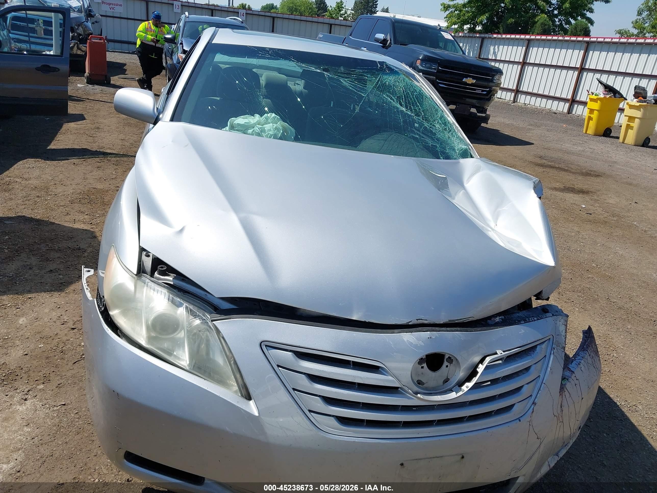 2009 Toyota Camry Le Серебряный vin: 4T1BE46K09U857186