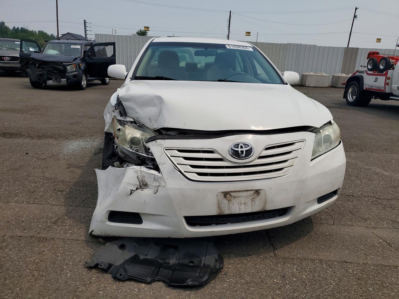 2009 Toyota Camry Le White vin: 4T1BE46K09U869080