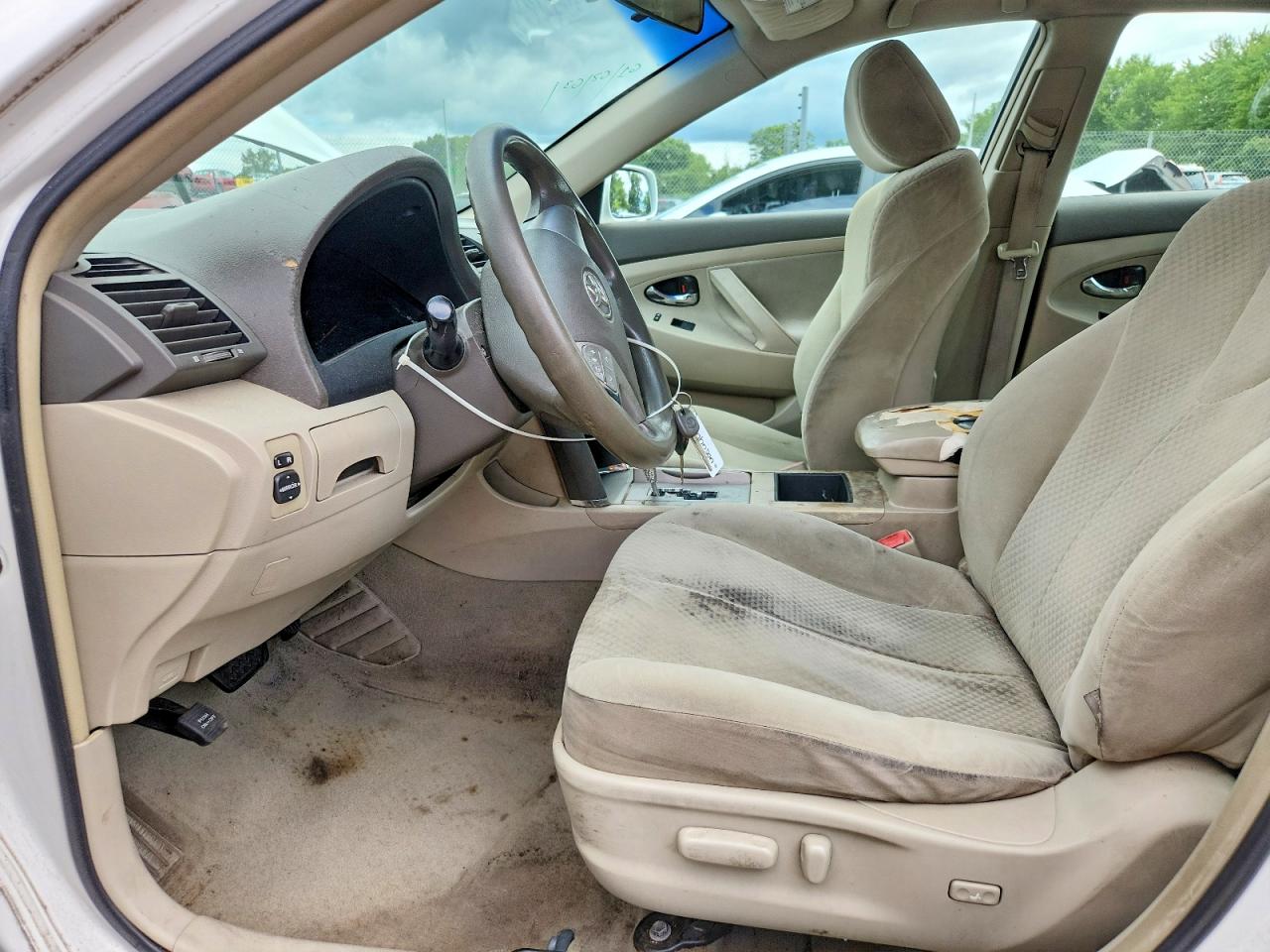 2009 Toyota Camry Le Белый vin: 4T1BE46K09U870164
