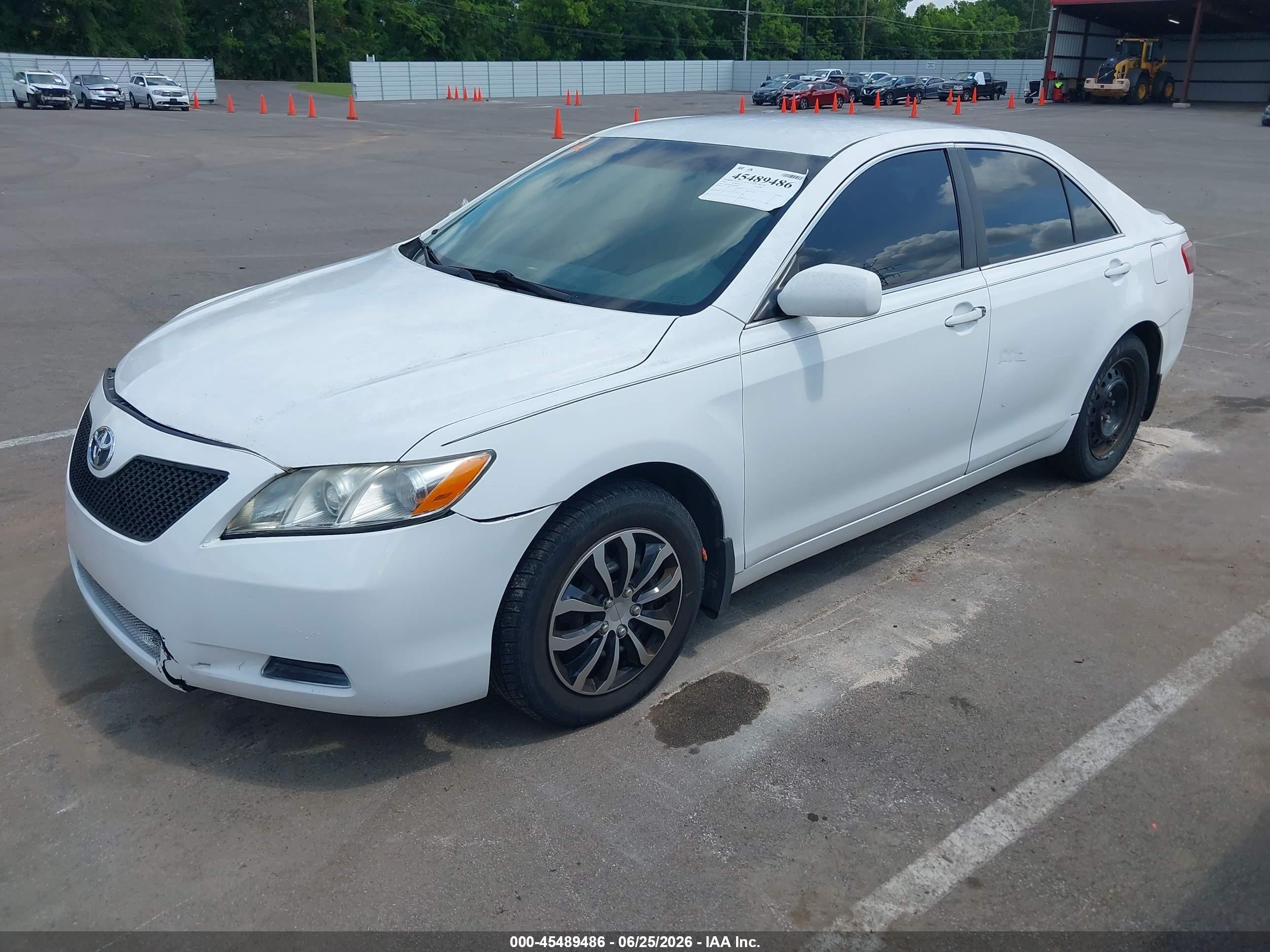 2009 Toyota Camry Le White vin: 4T1BE46K09U883870
