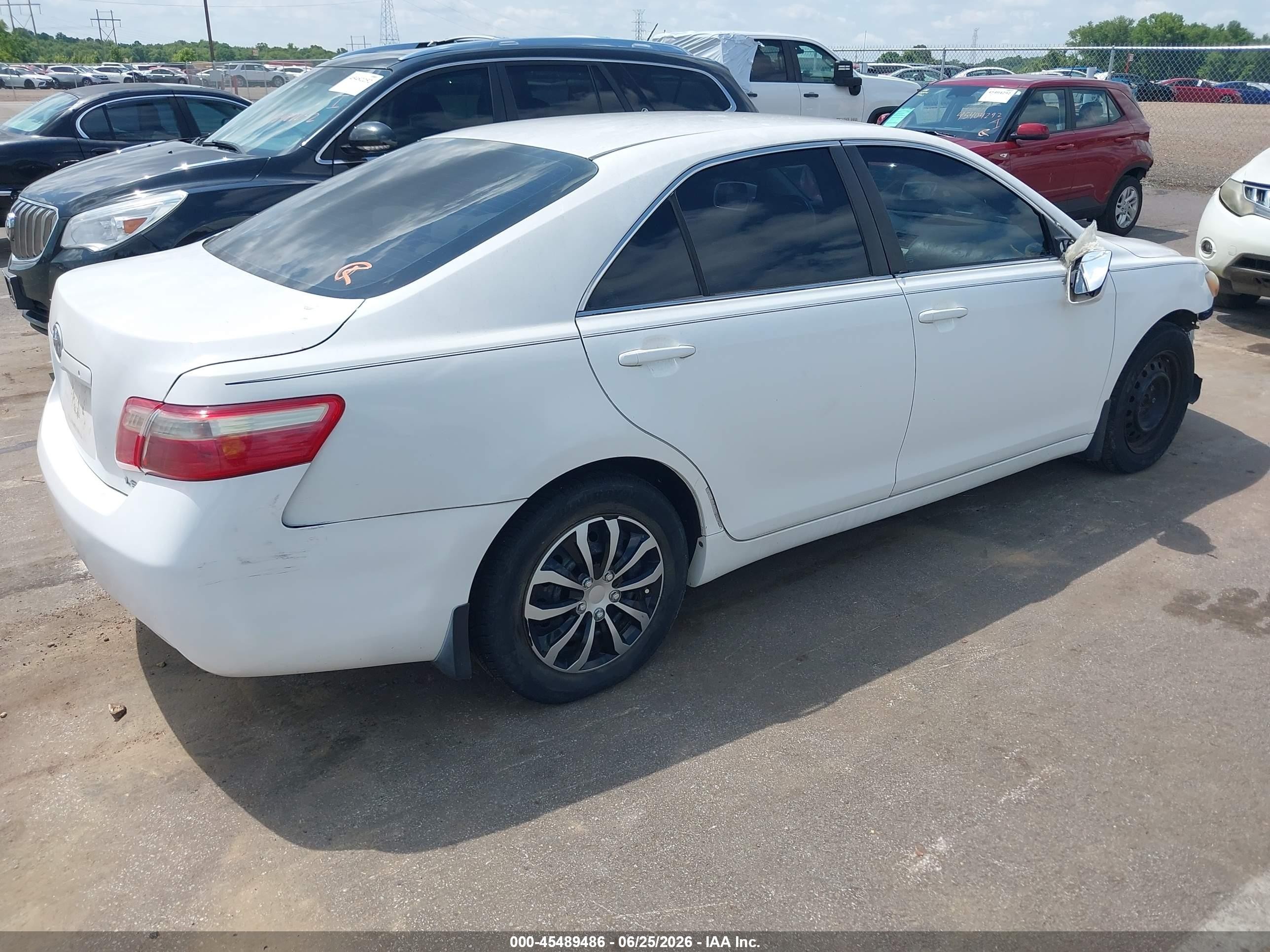 2009 Toyota Camry Le White vin: 4T1BE46K09U883870