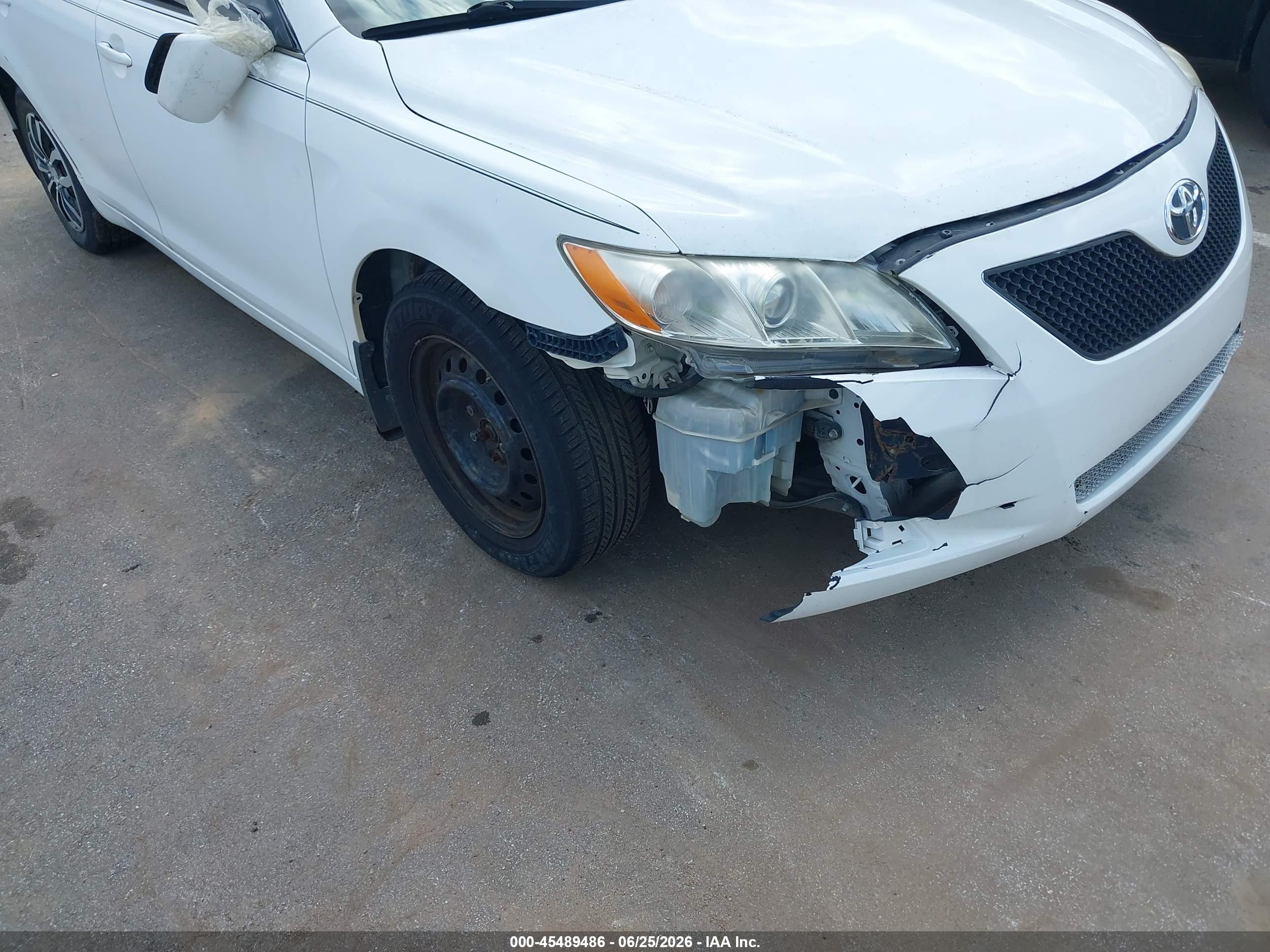 2009 Toyota Camry Le White vin: 4T1BE46K09U883870