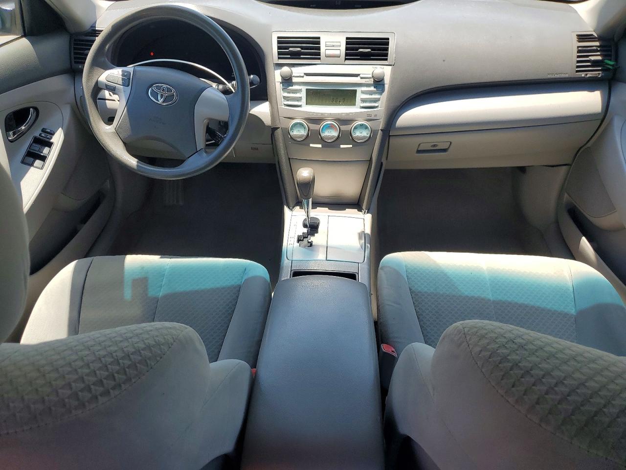 2009 Toyota Camry Le Gray vin: 4T1BE46K09U884839