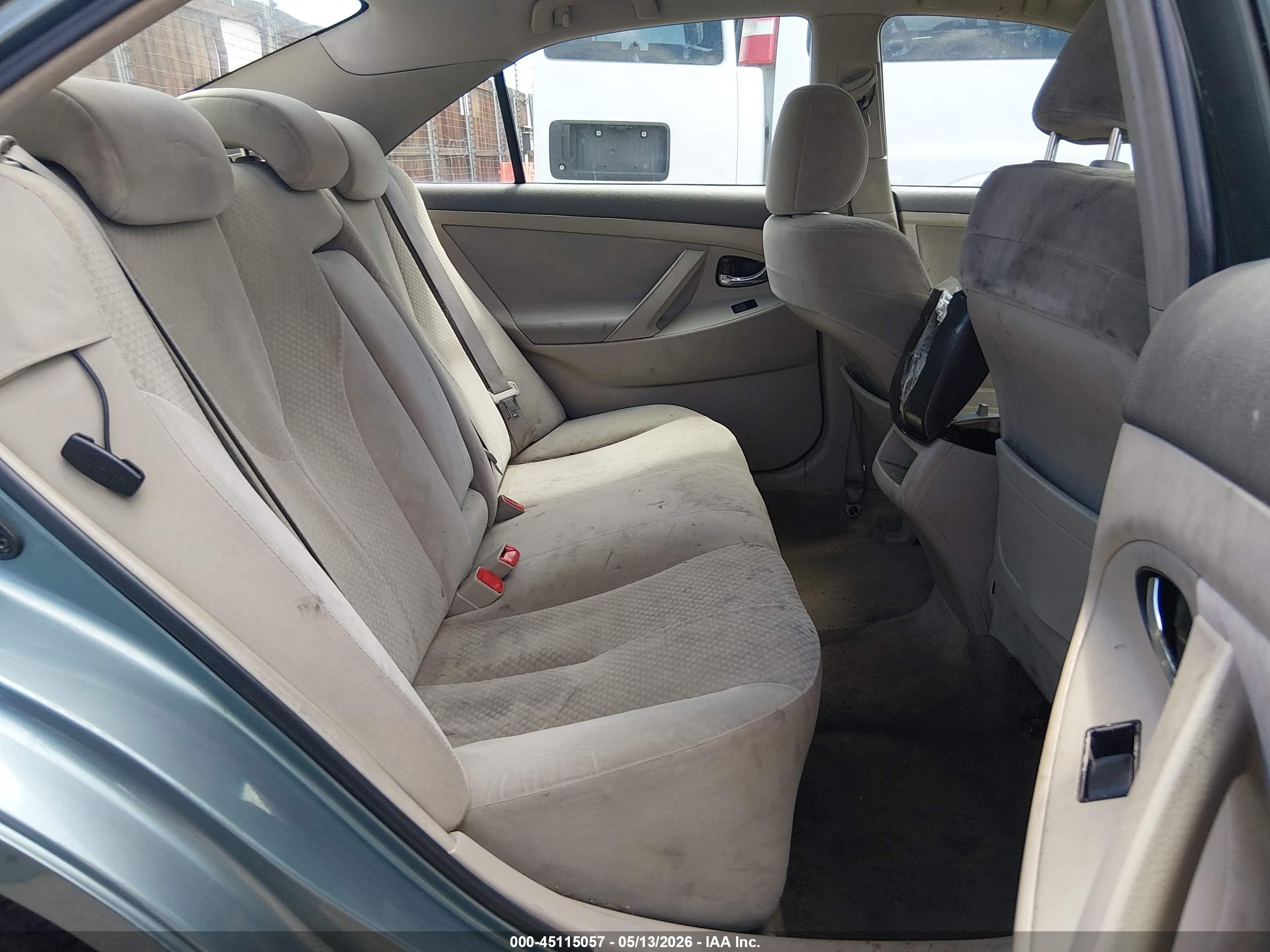 2009 Toyota Camry Le Green vin: 4T1BE46K09U887353