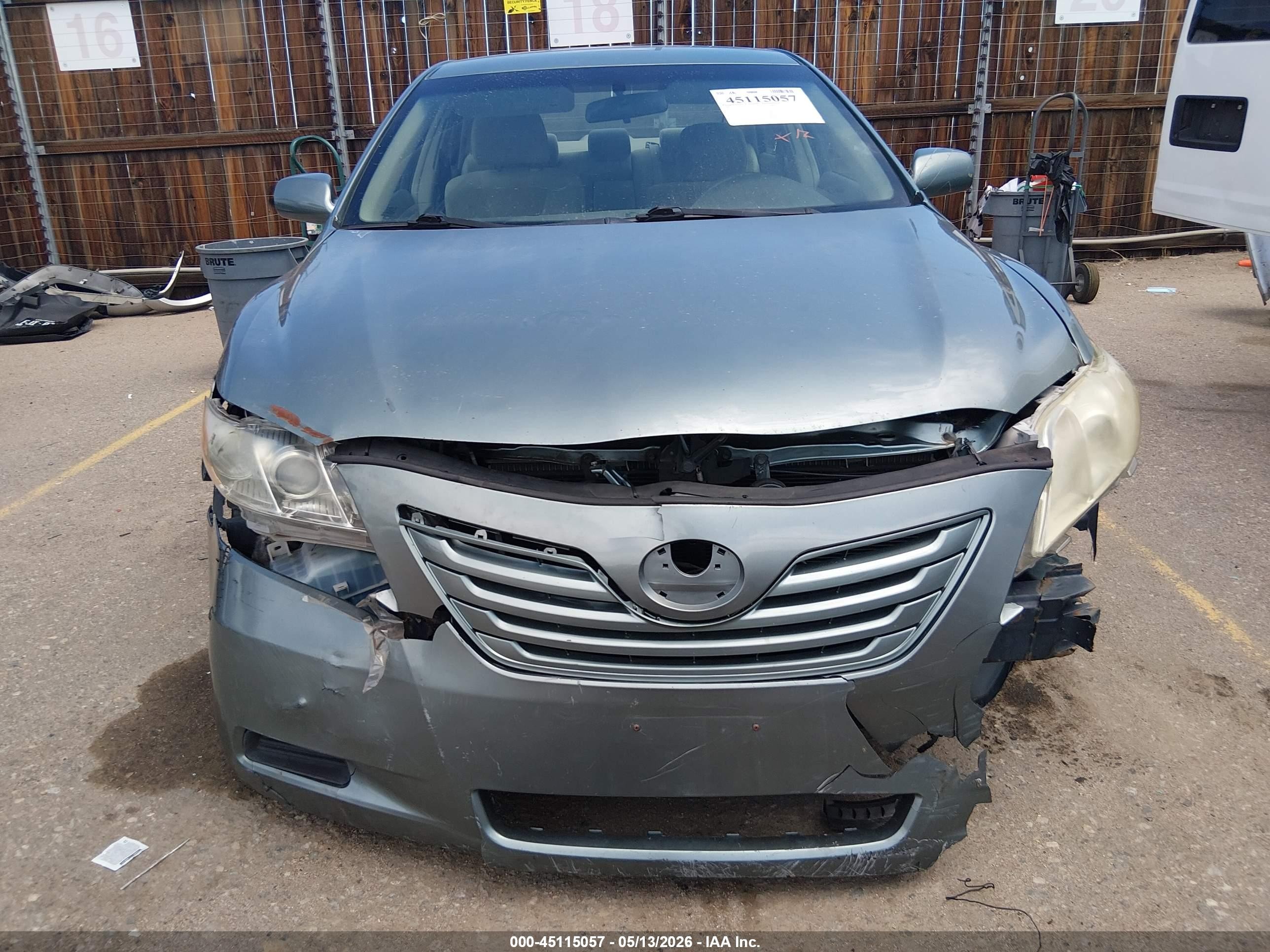 2009 Toyota Camry Le Green vin: 4T1BE46K09U887353