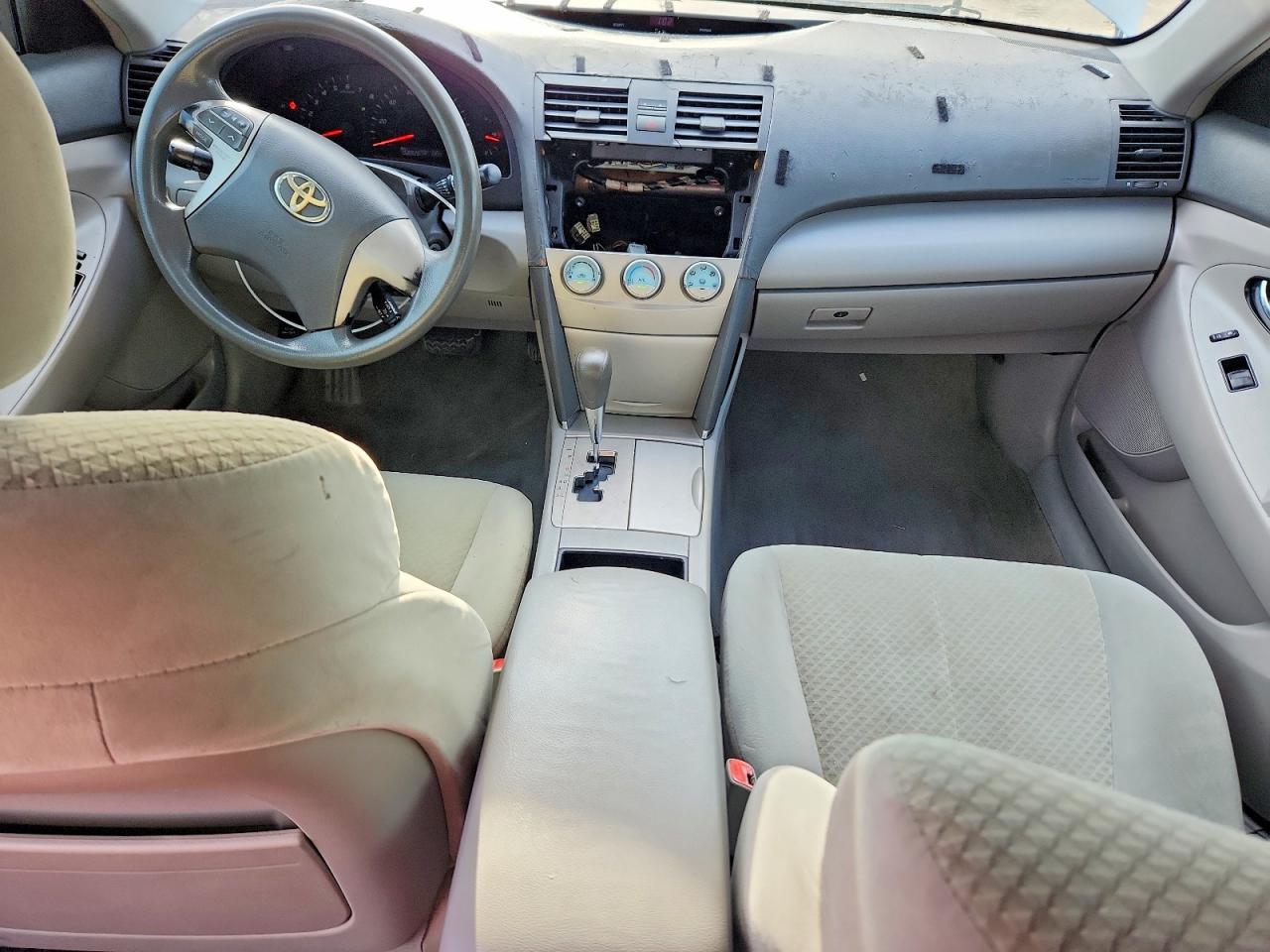 2009 Toyota Camry Le Белый vin: 4T1BE46K09U893850