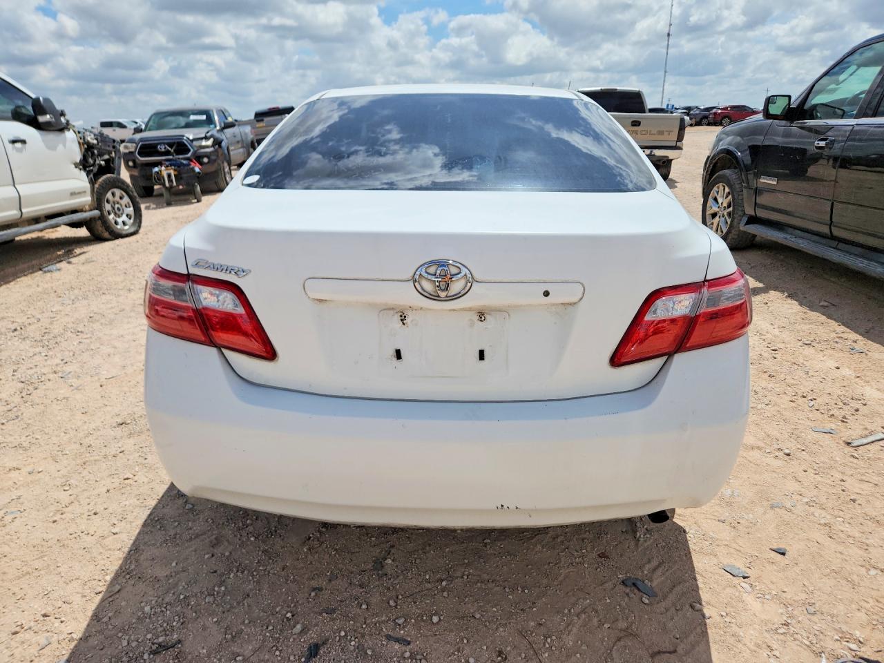 2009 Toyota Camry Base White vin: 4T1BE46K09U895419