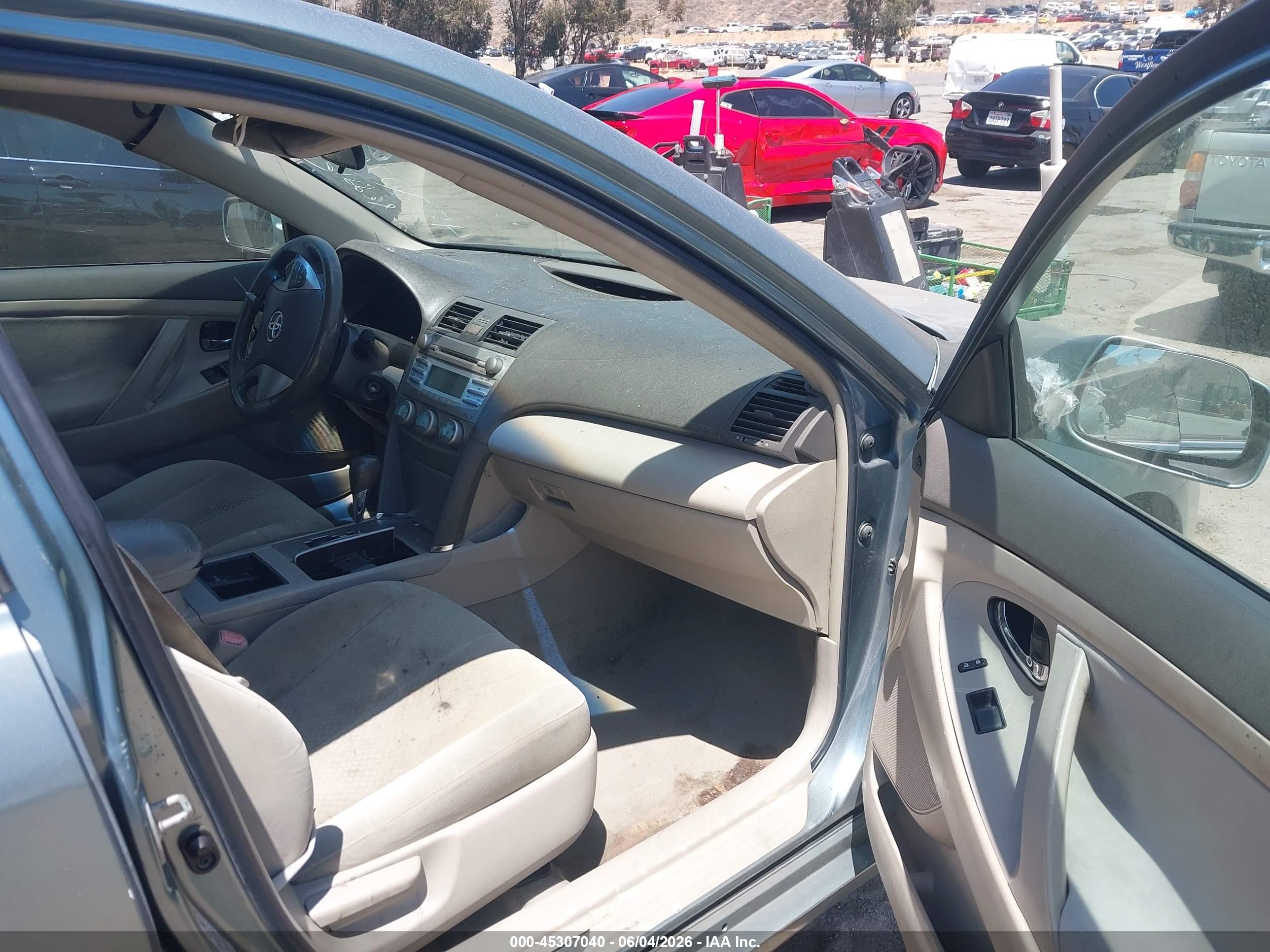 2009 Toyota Camry Le Green vin: 4T1BE46K09U897431