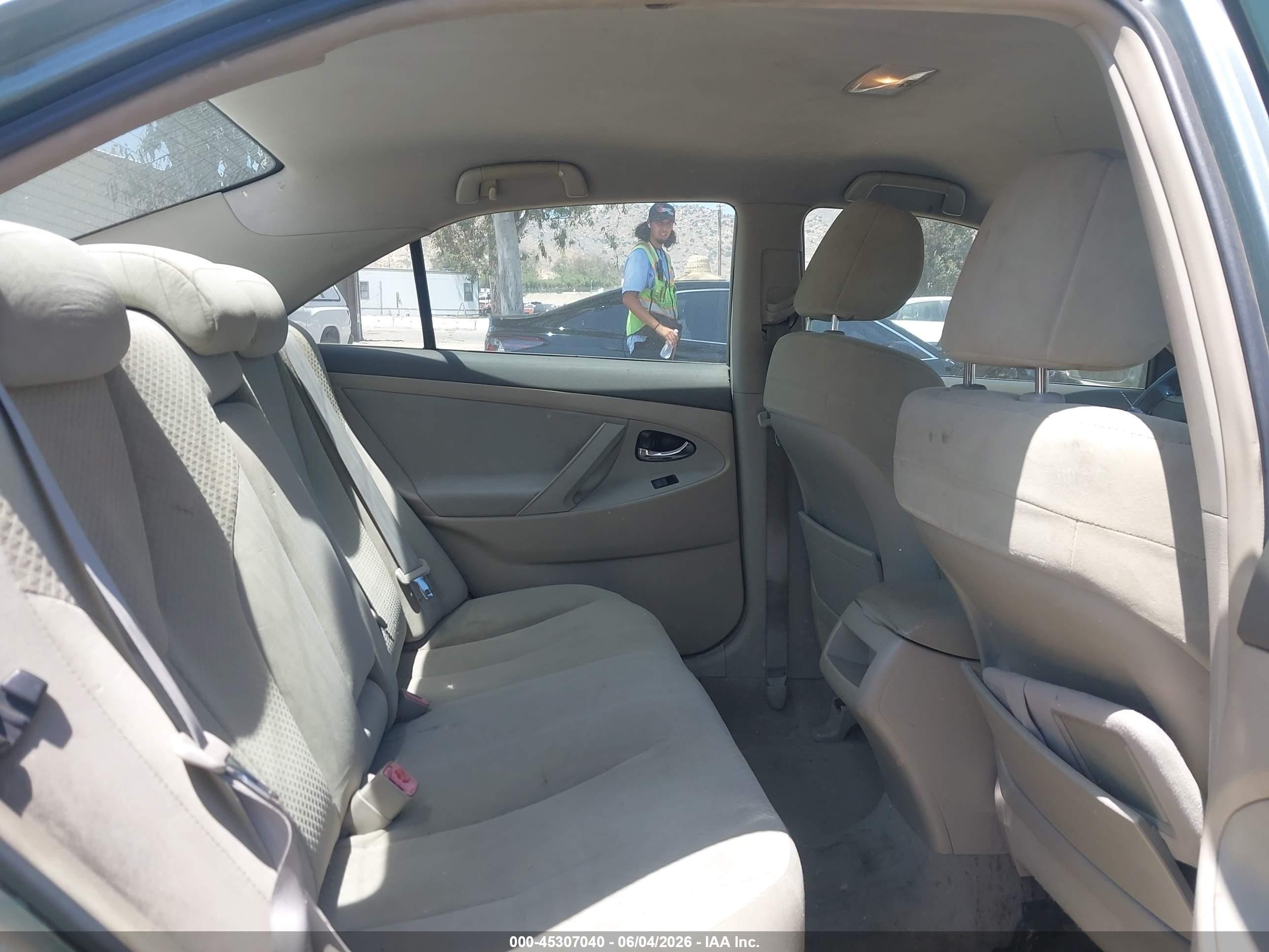 2009 Toyota Camry Le Green vin: 4T1BE46K09U897431