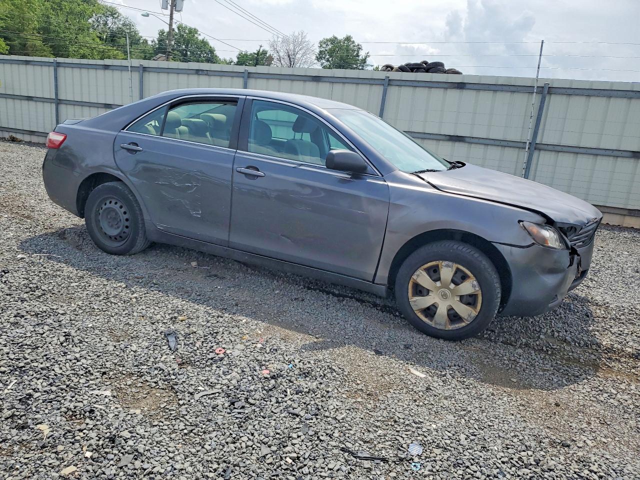 2007 Toyota Camry Le Gray vin: 4T1BE46K17U004194