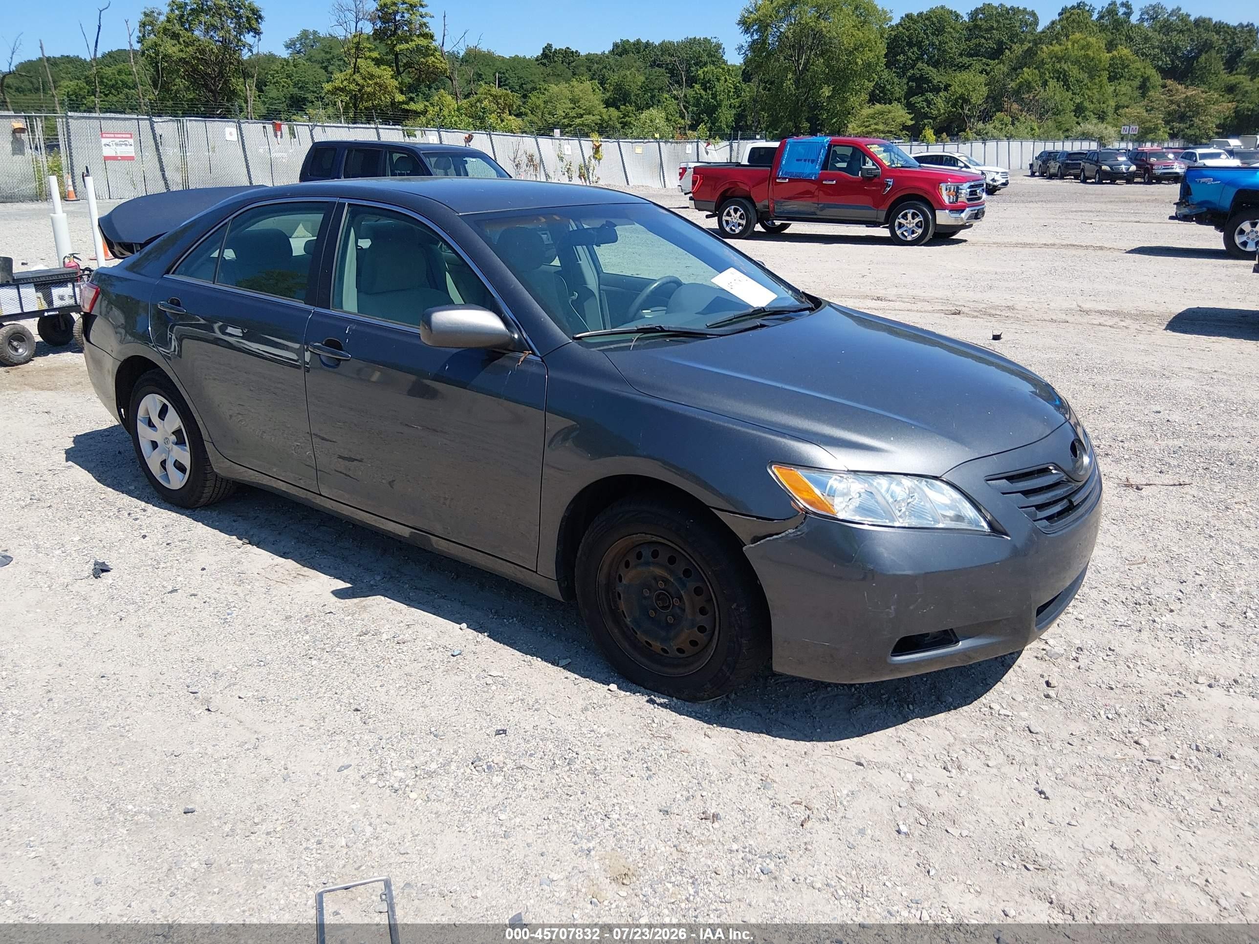 2007 Toyota Camry Le Gray vin: 4T1BE46K17U014983