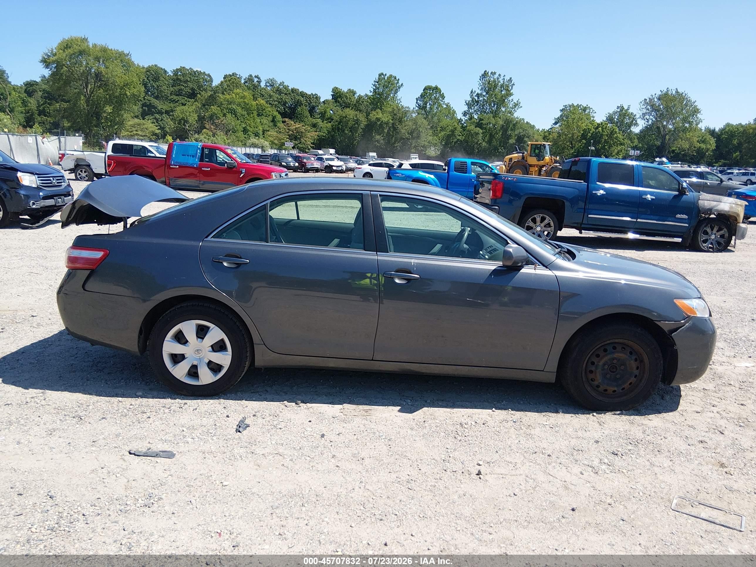 2007 Toyota Camry Le Серый vin: 4T1BE46K17U014983