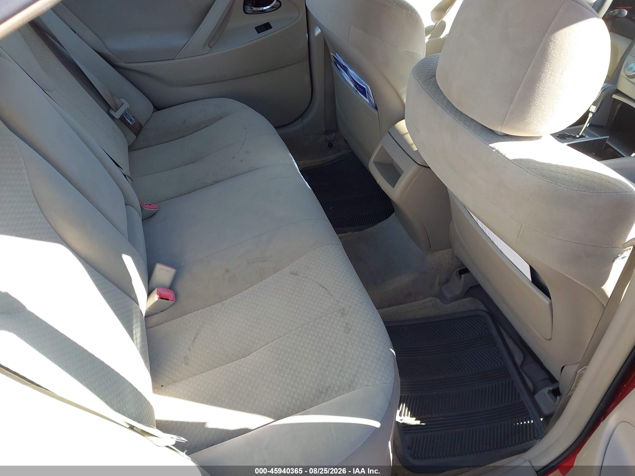 2007 Toyota Camry Le Red vin: 4T1BE46K17U049006