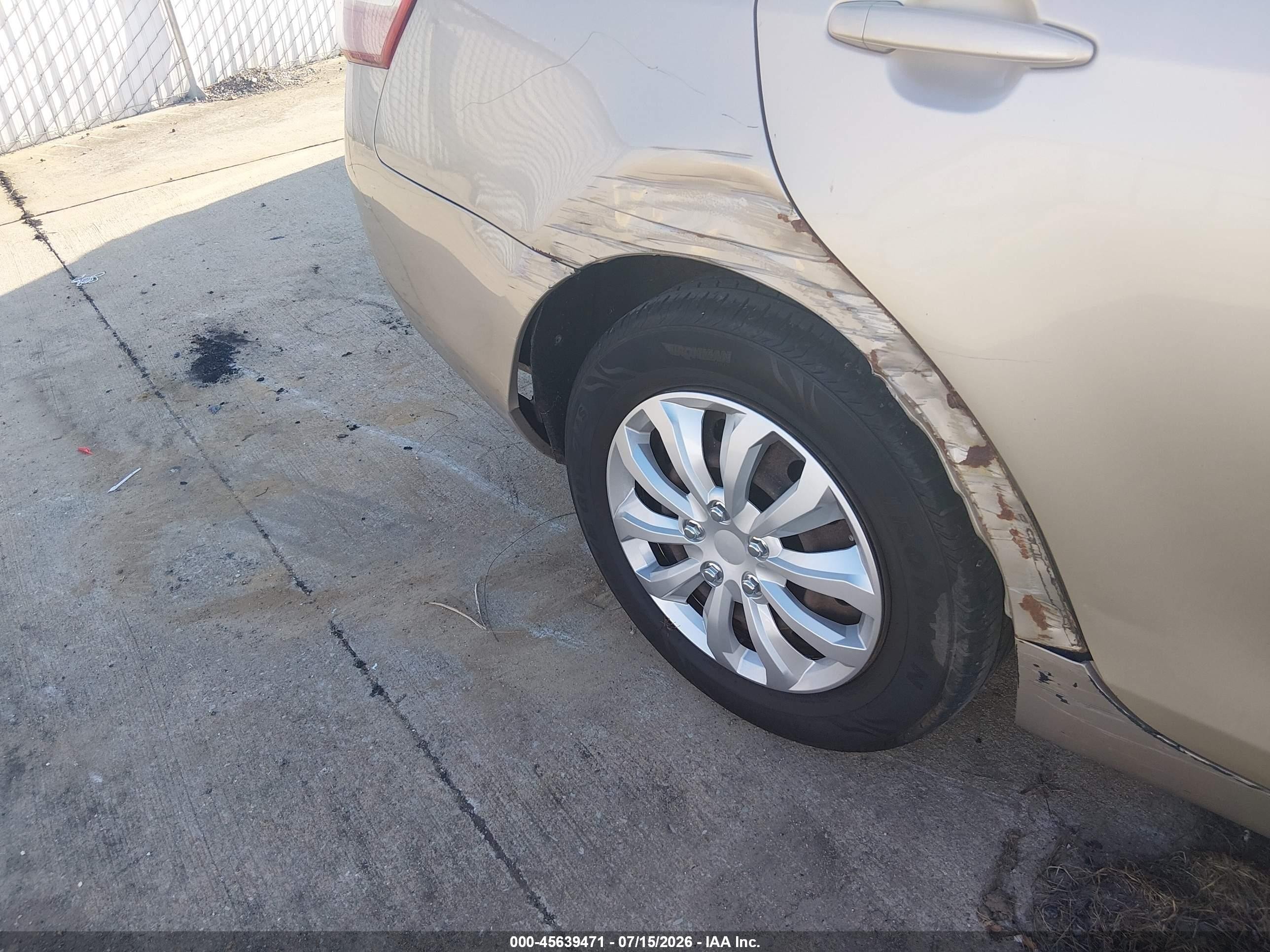 2007 Toyota Camry Le Champagne vin: 4T1BE46K17U068428