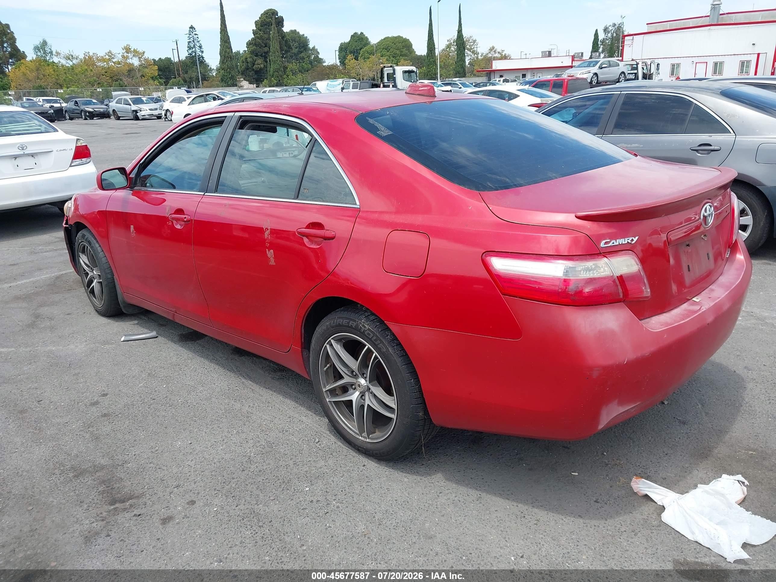 2007 Toyota Camry Le Red vin: 4T1BE46K17U076755
