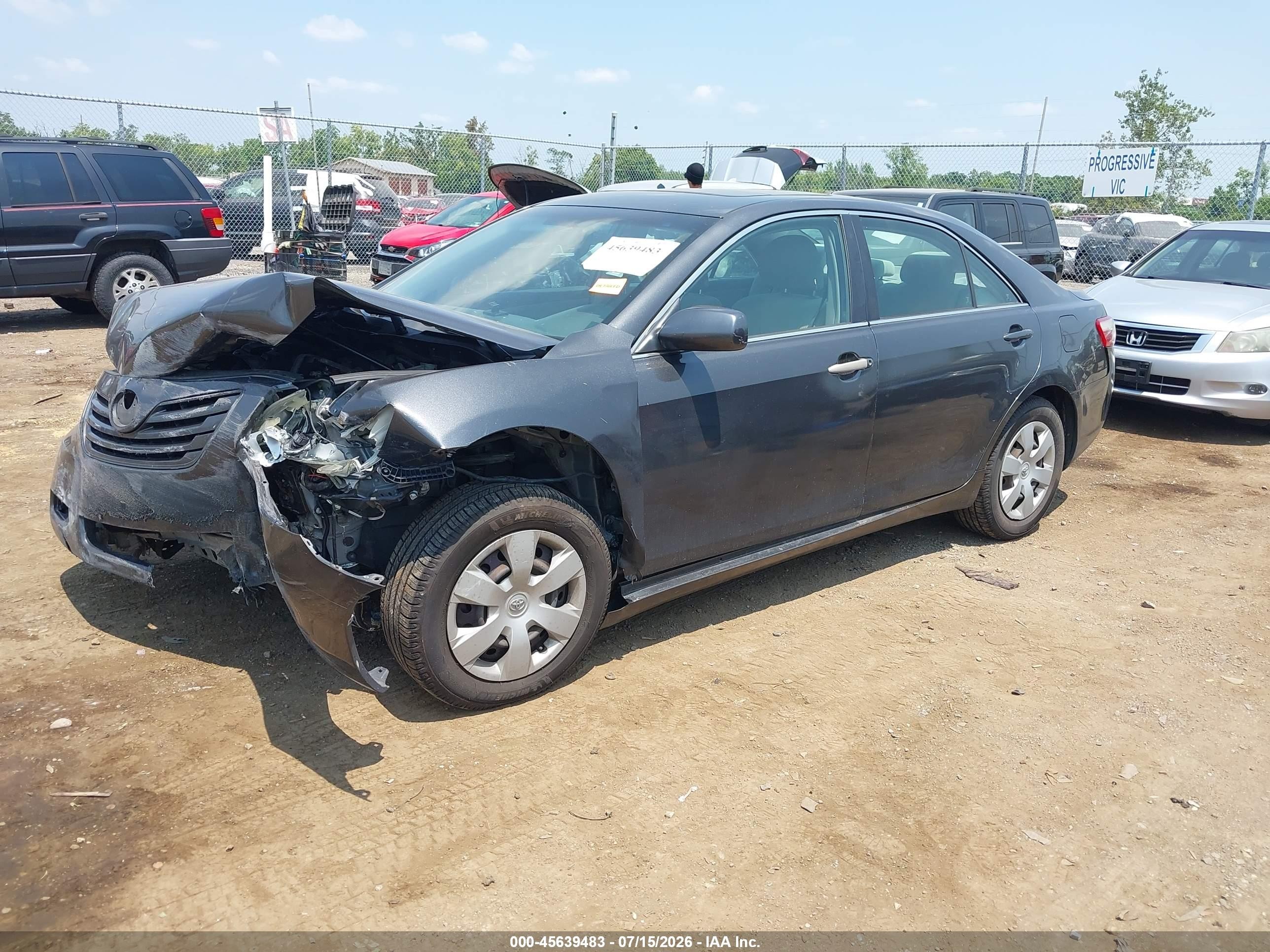 2007 Toyota Camry Le Gray vin: 4T1BE46K17U114579