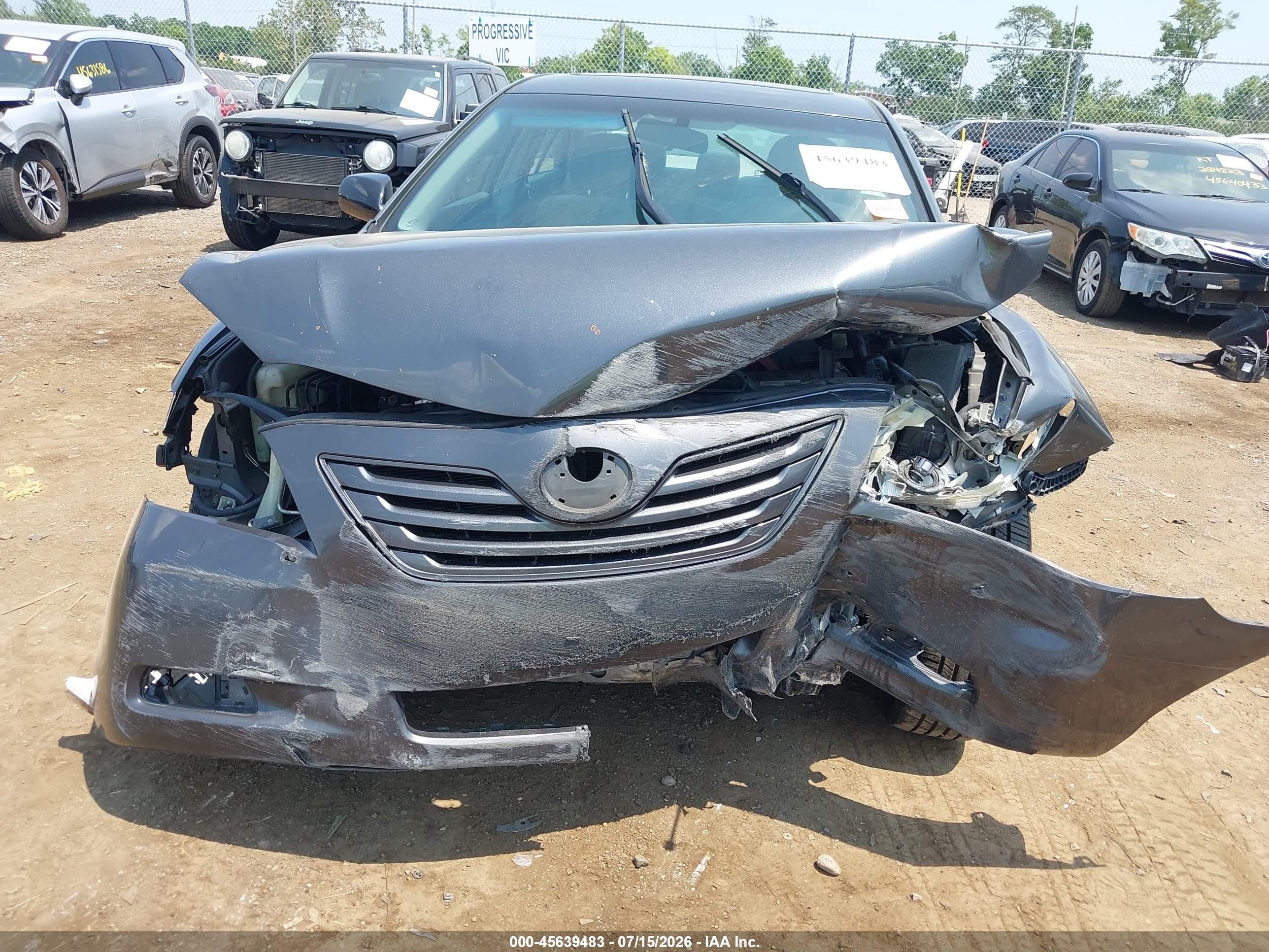 2007 Toyota Camry Le Gray vin: 4T1BE46K17U114579