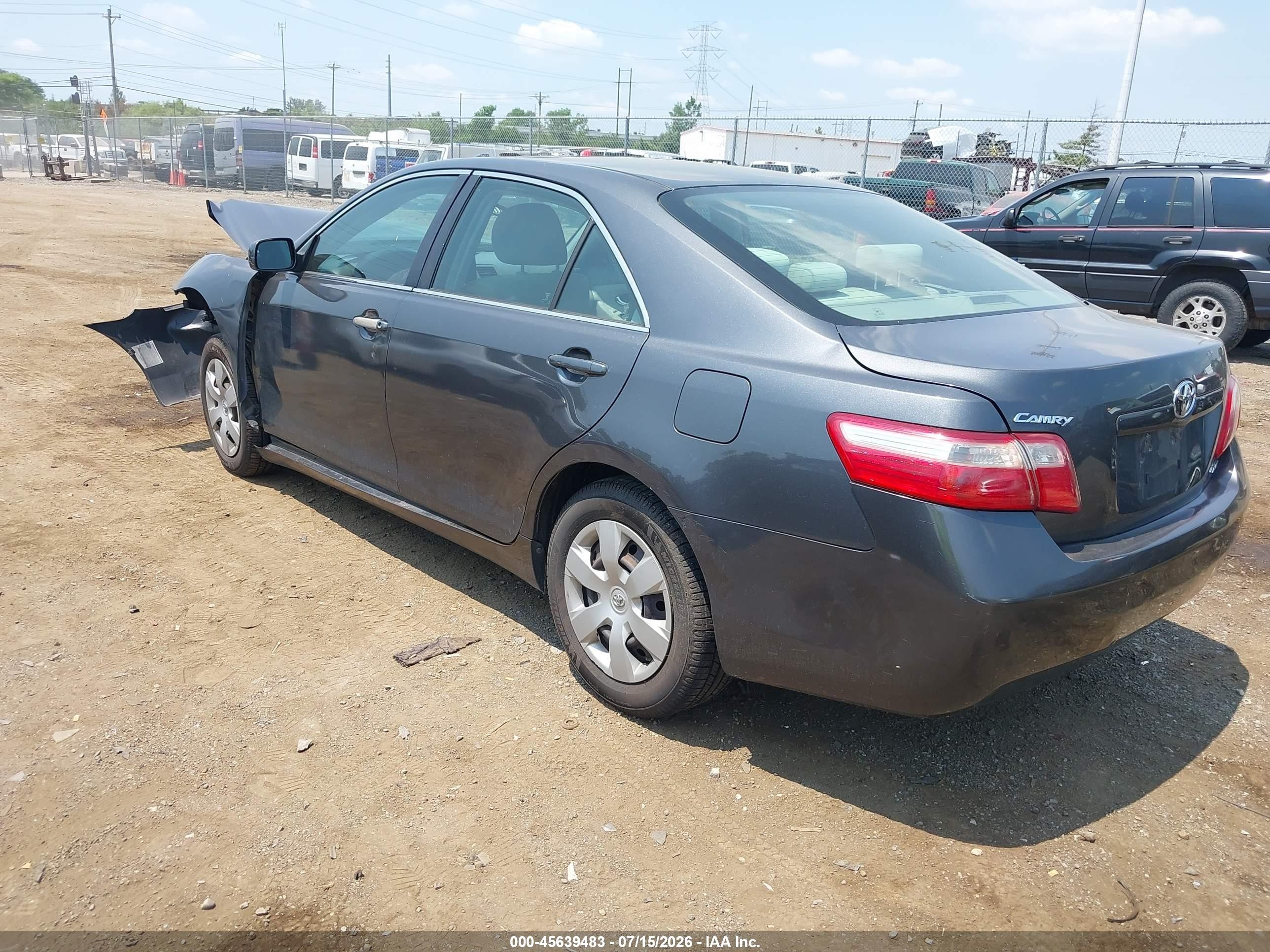 2007 Toyota Camry Le Gray vin: 4T1BE46K17U114579