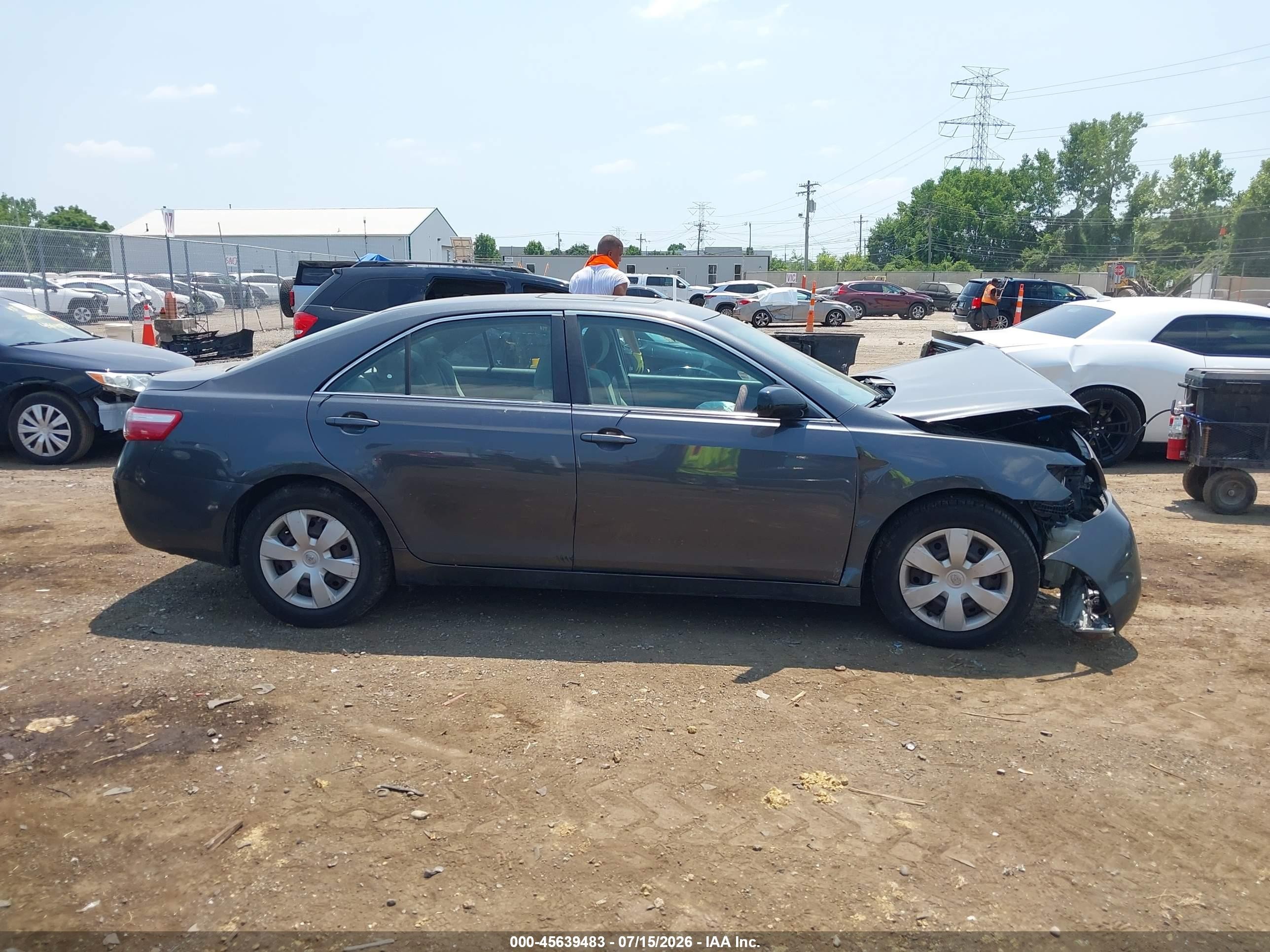 2007 Toyota Camry Le Gray vin: 4T1BE46K17U114579