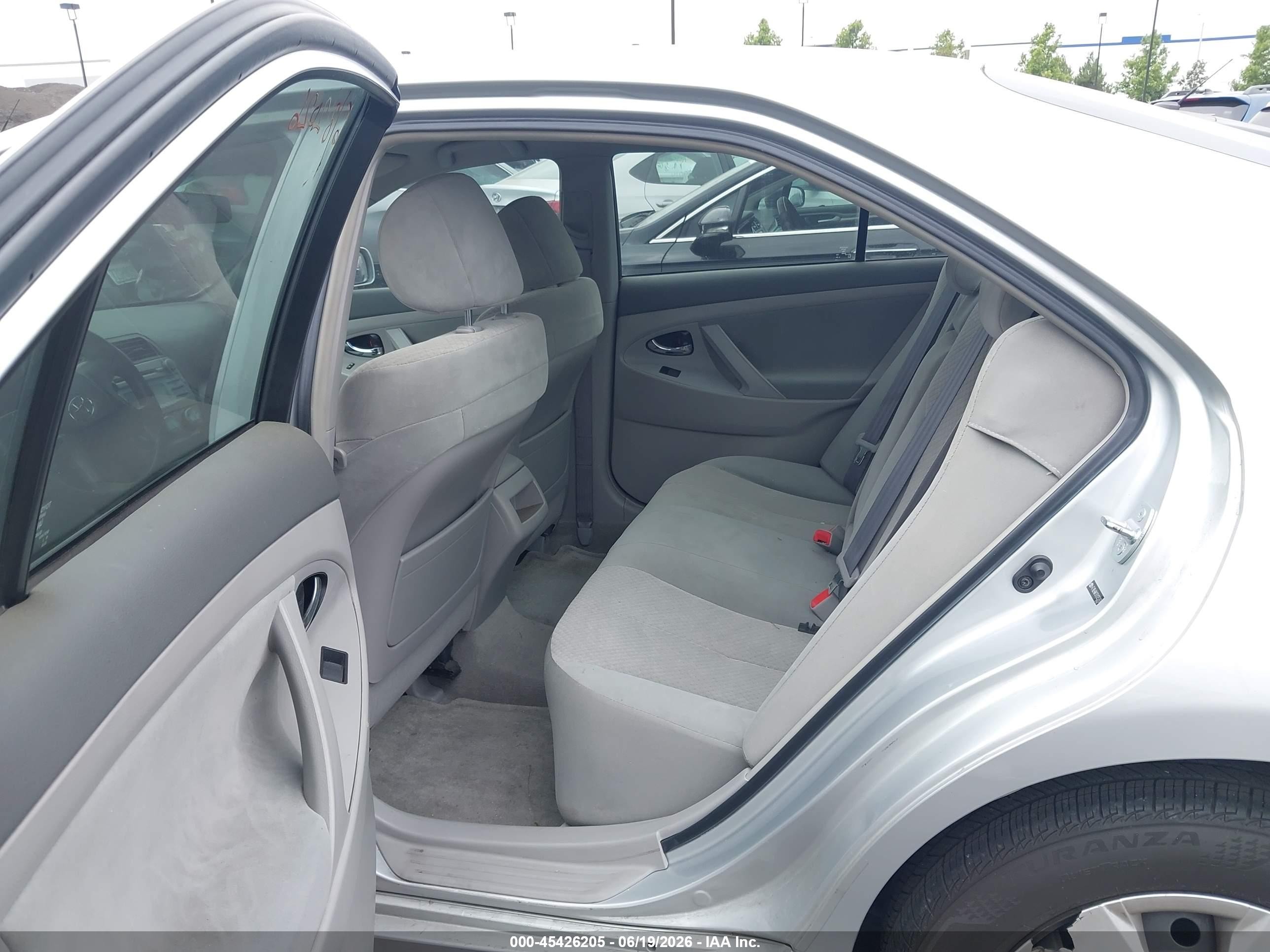 2007 Toyota Camry Le Silver vin: 4T1BE46K17U125243