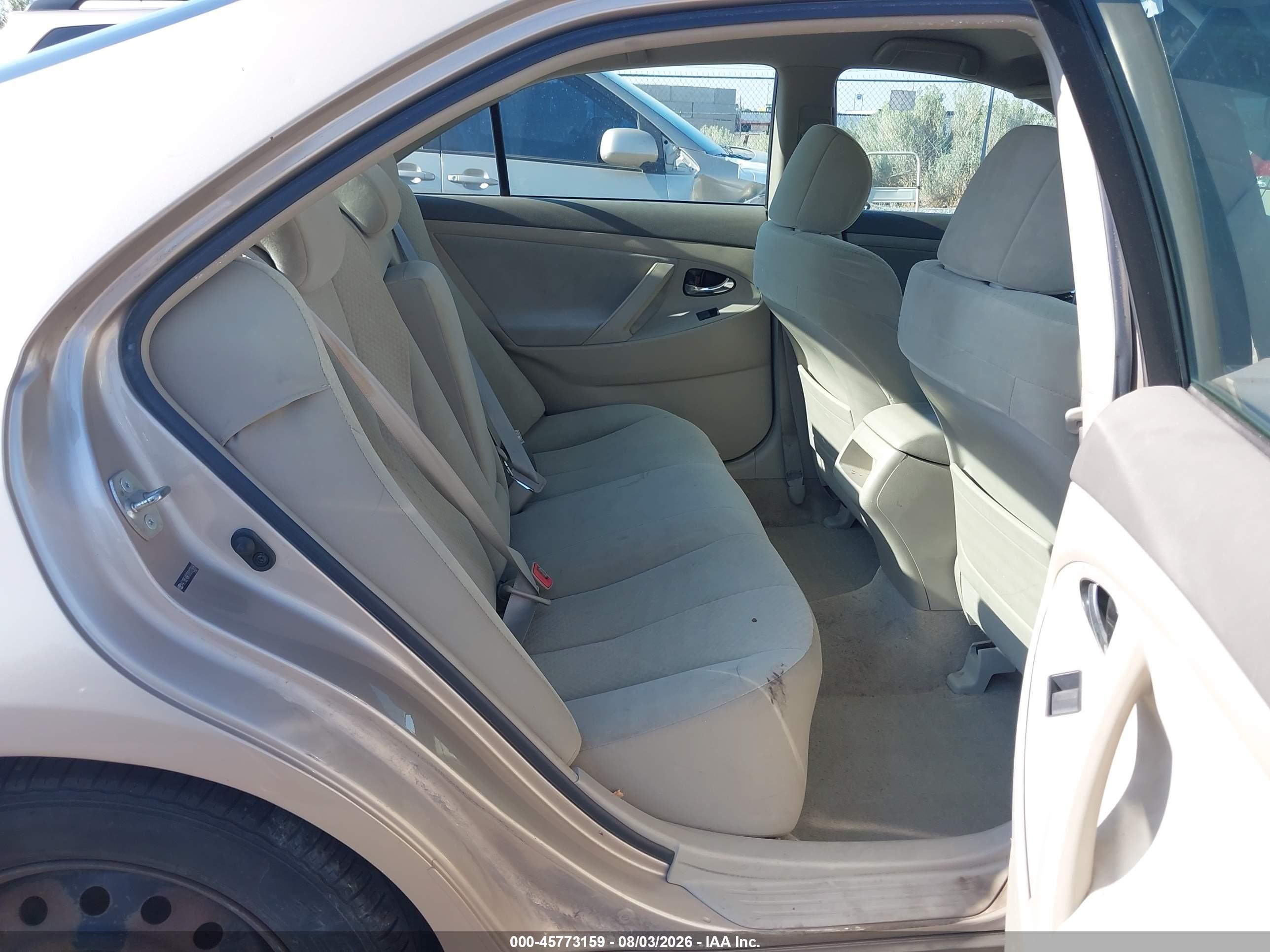 2007 Toyota Camry Le Серебряный vin: 4T1BE46K17U127848