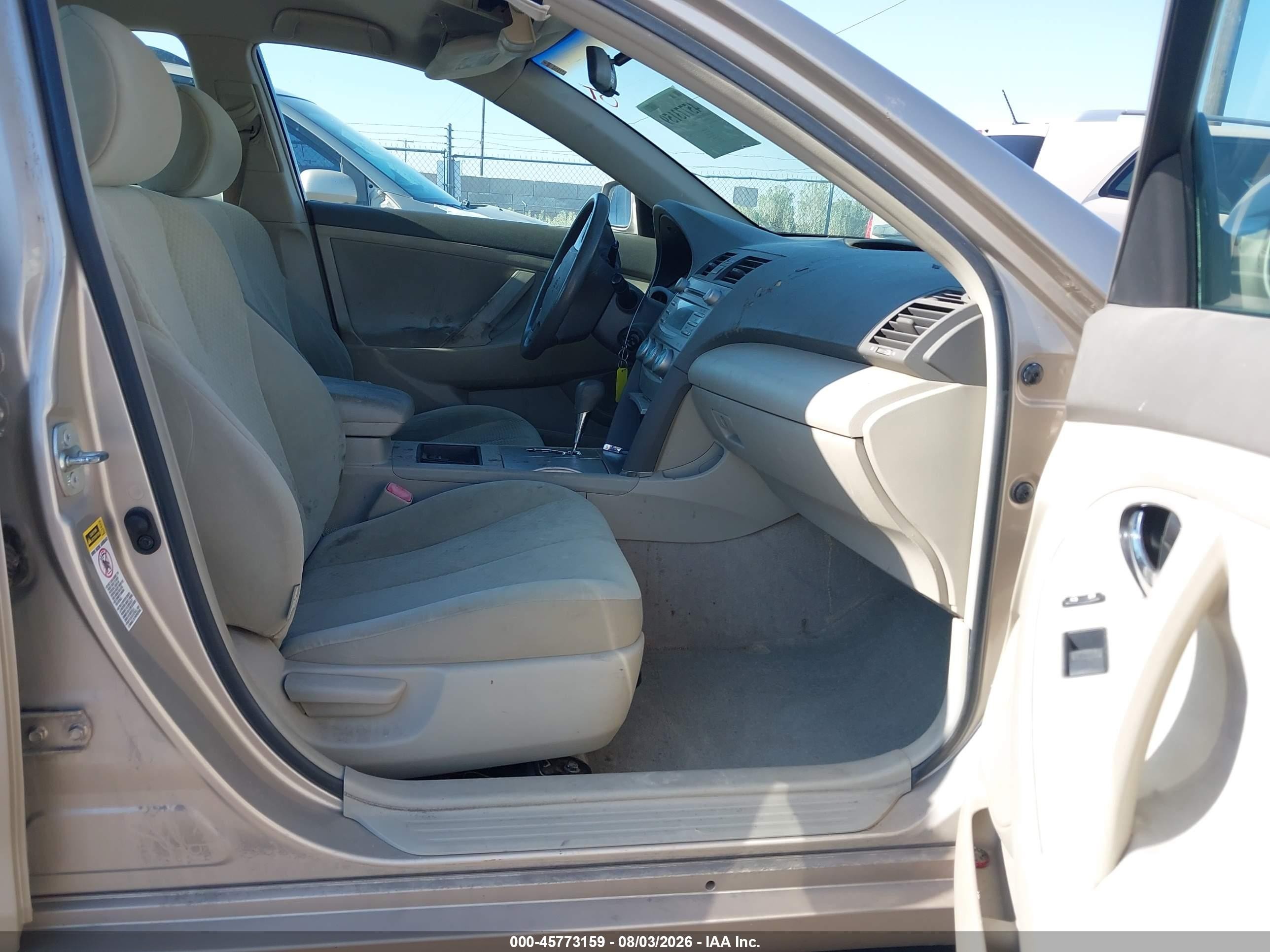 2007 Toyota Camry Le Серебряный vin: 4T1BE46K17U127848