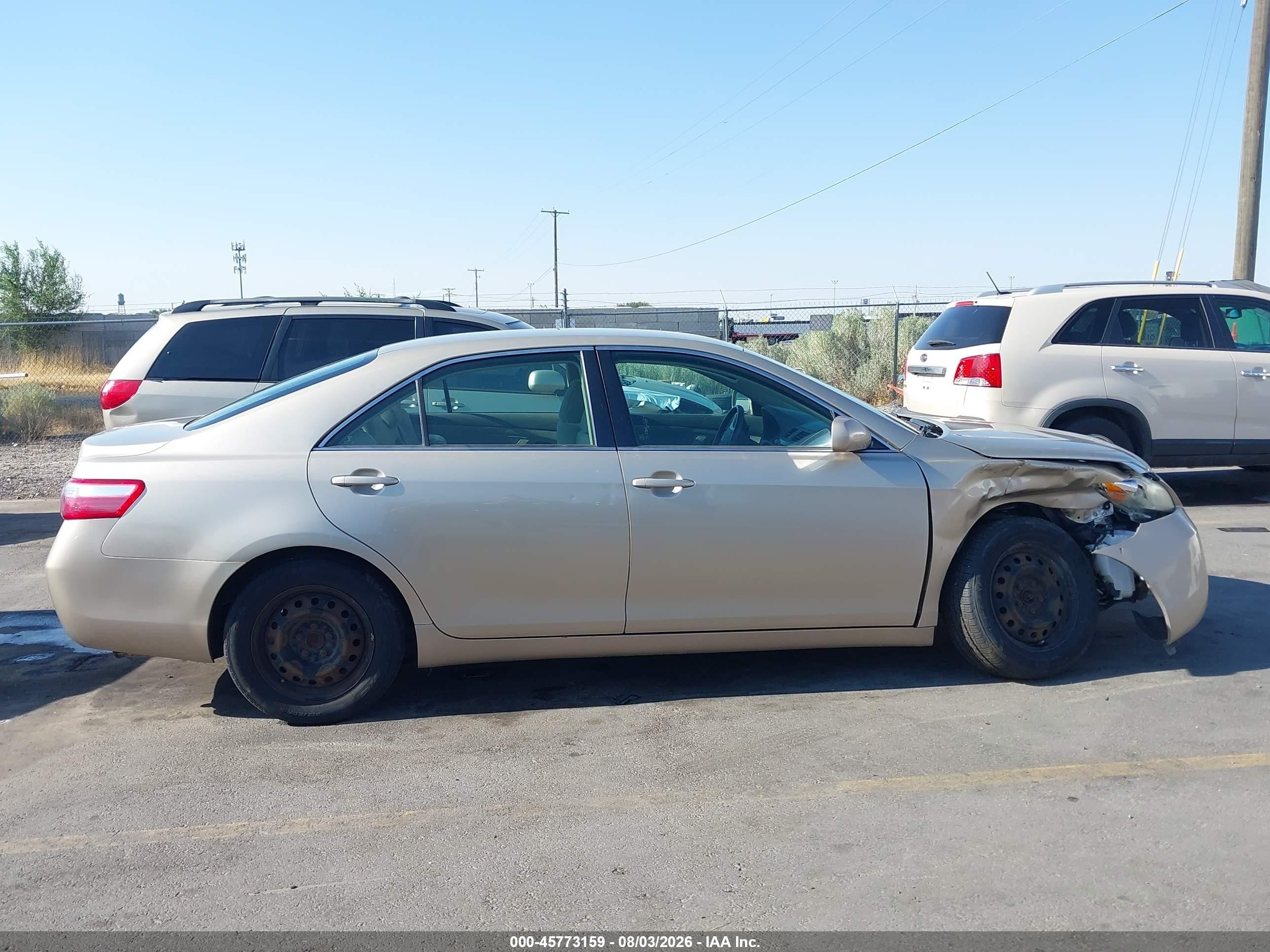 2007 Toyota Camry Le Серебряный vin: 4T1BE46K17U127848