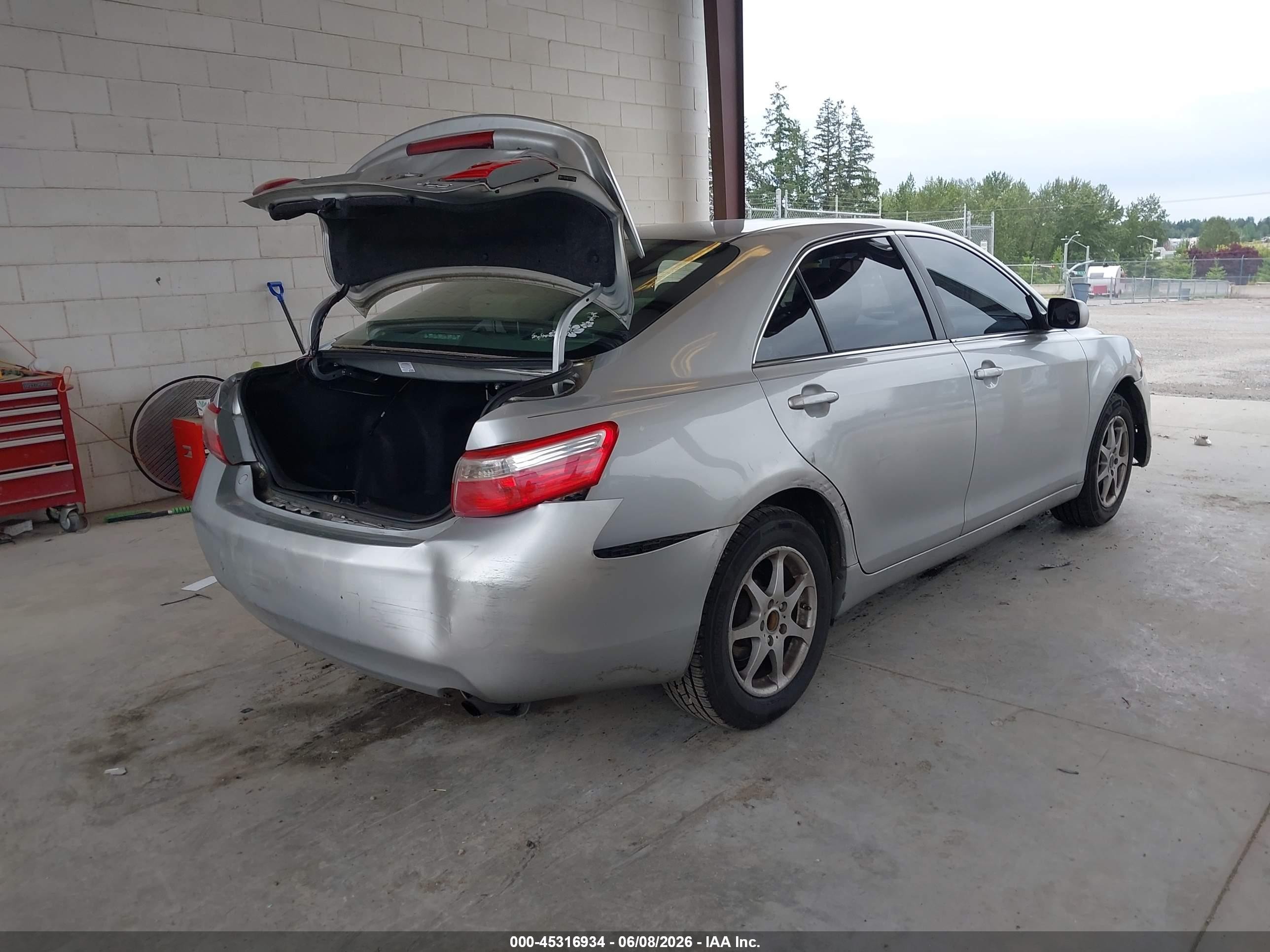 2007 Toyota Camry Le Silver vin: 4T1BE46K17U153396