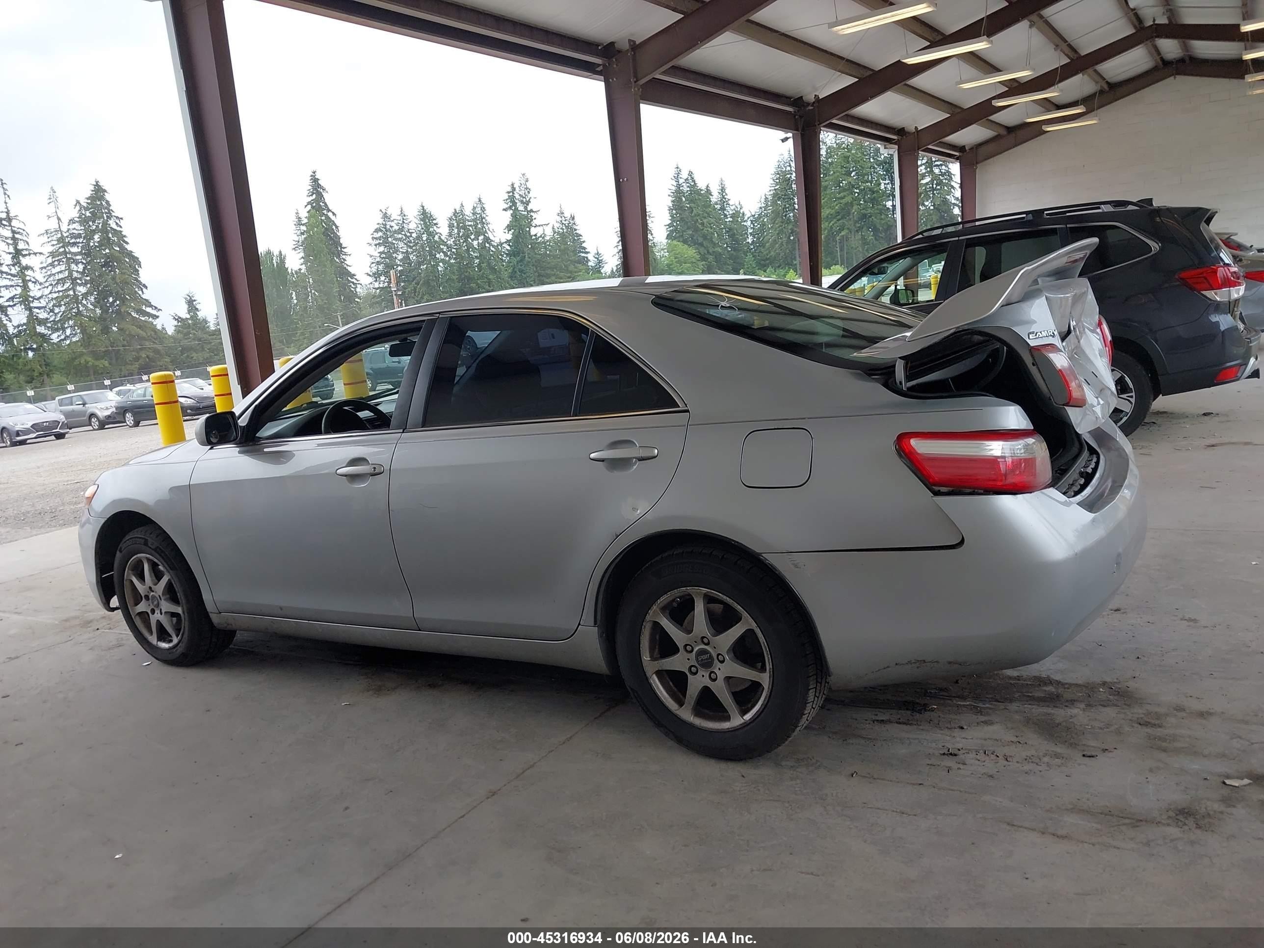 2007 Toyota Camry Le Silver vin: 4T1BE46K17U153396