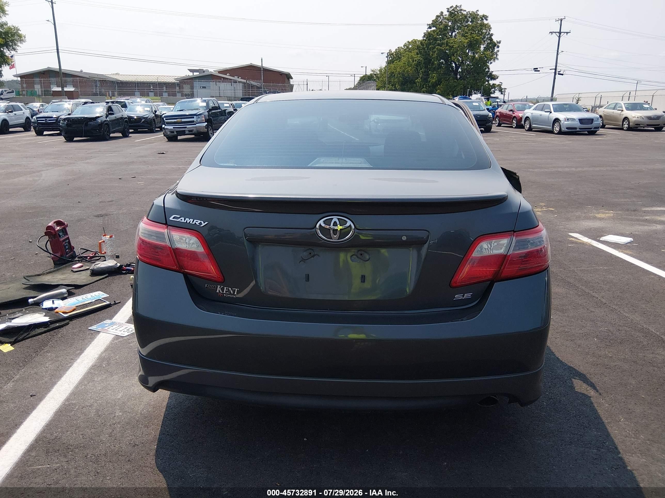 2007 Toyota Camry Se Серый vin: 4T1BE46K17U175530