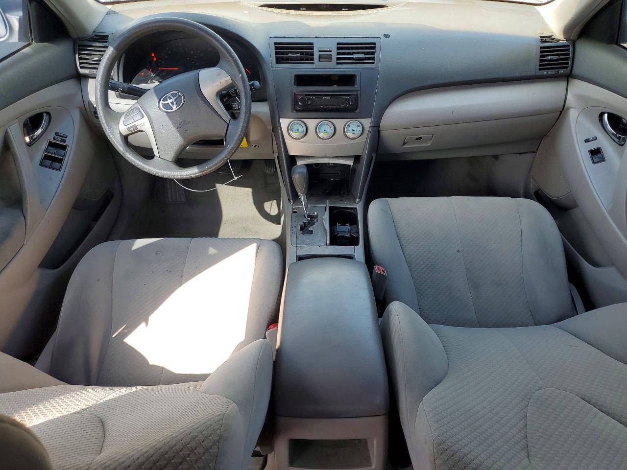 2007 Toyota Camry Le Silver vin: 4T1BE46K17U510575