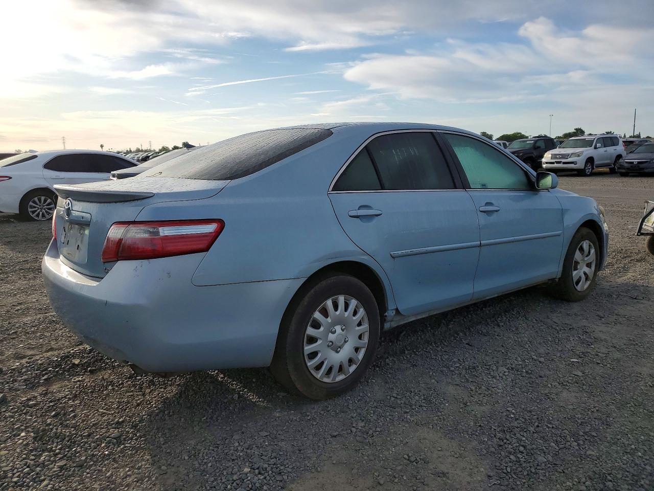 2007 Toyota Camry Le Blue vin: 4T1BE46K17U523536