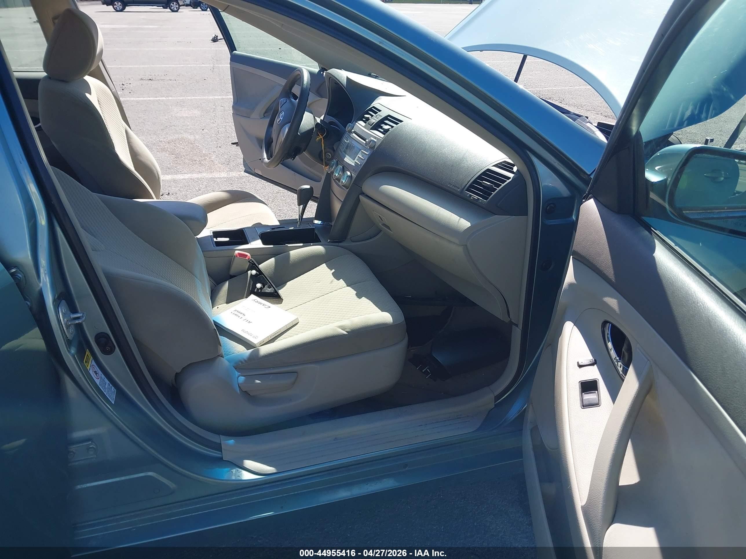2007 Toyota Camry Le Blue vin: 4T1BE46K17U539400