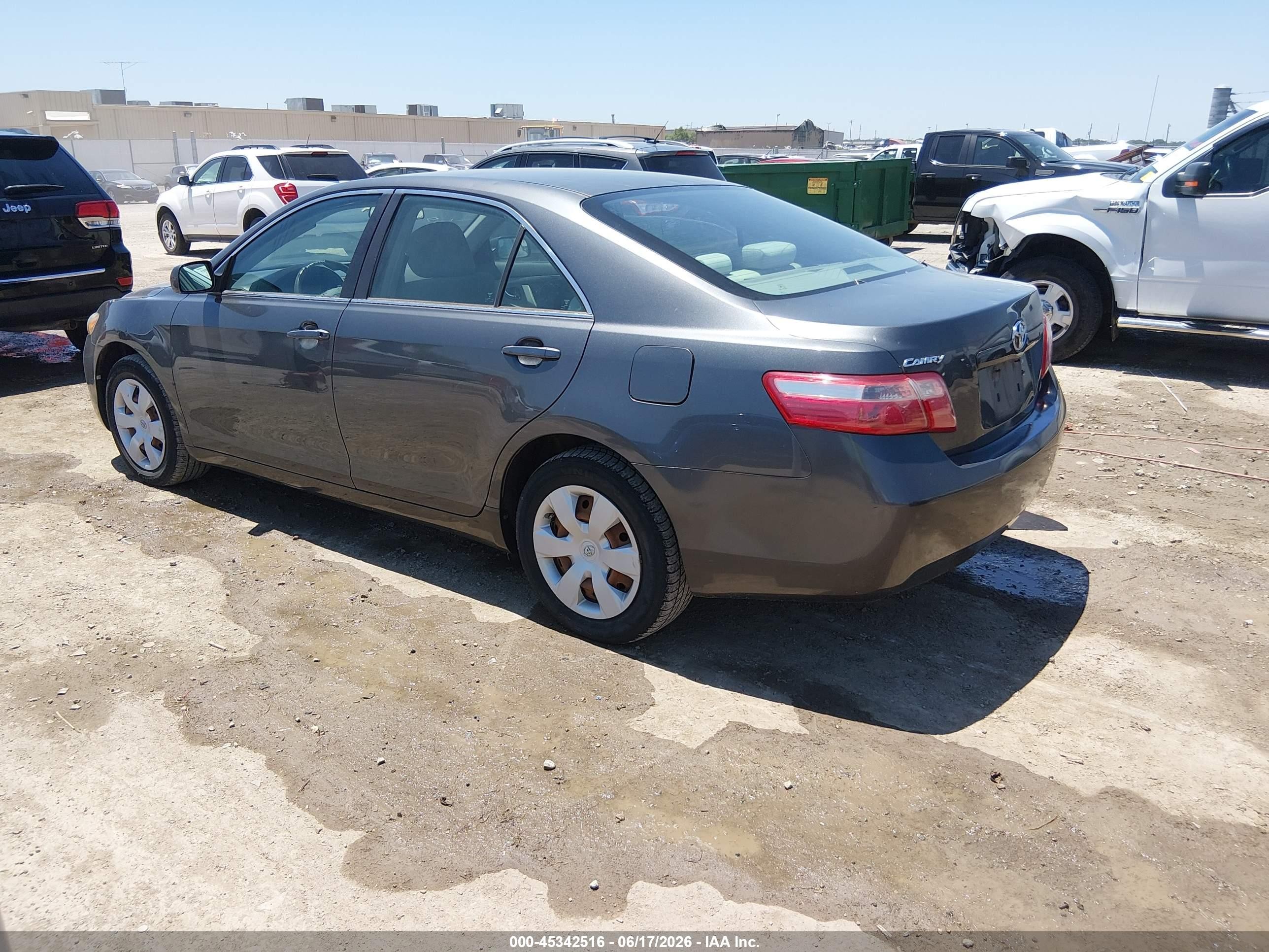 2007 Toyota Camry Le Gray vin: 4T1BE46K17U548405