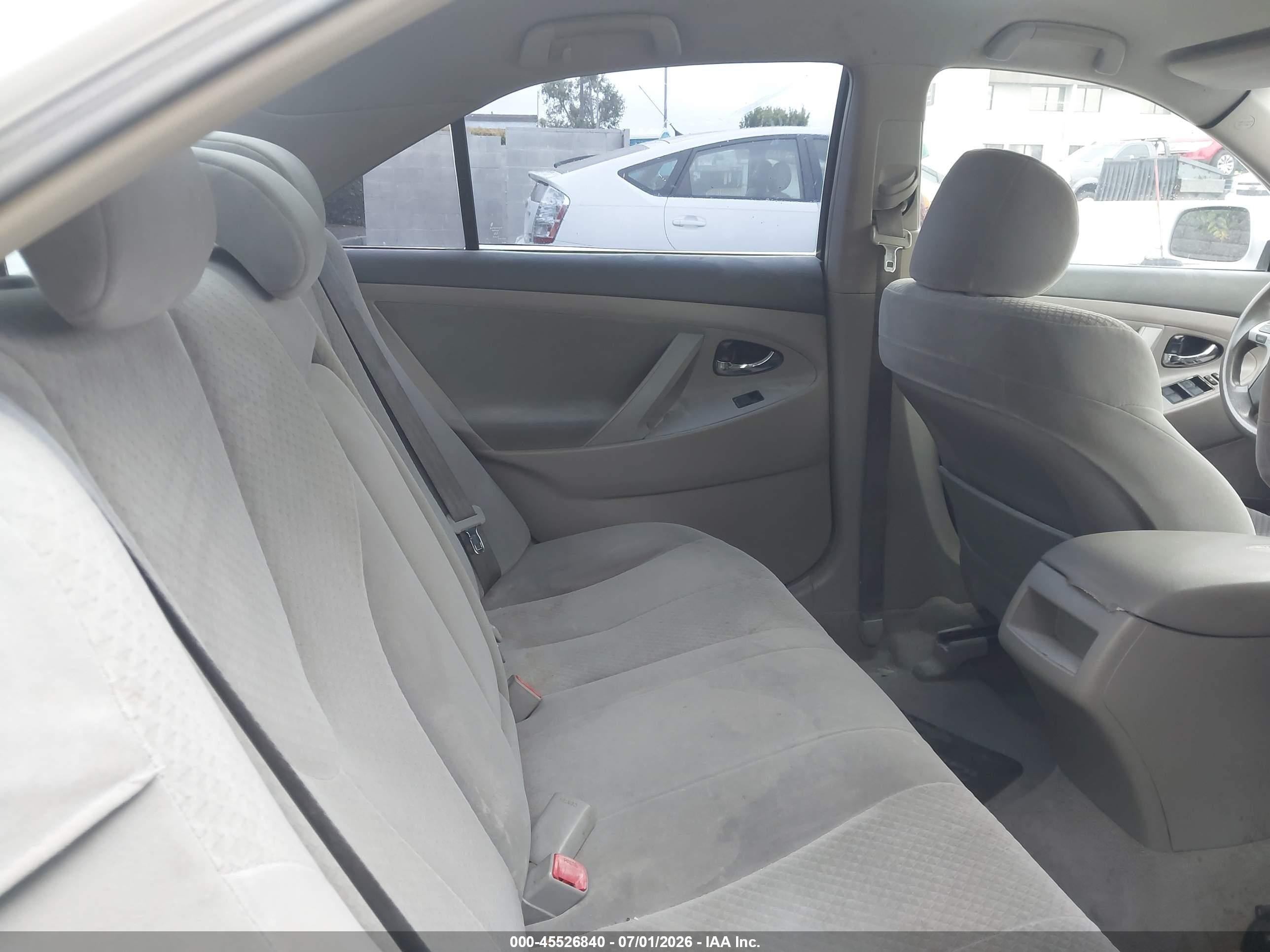 2007 Toyota Camry Le White vin: 4T1BE46K17U558335