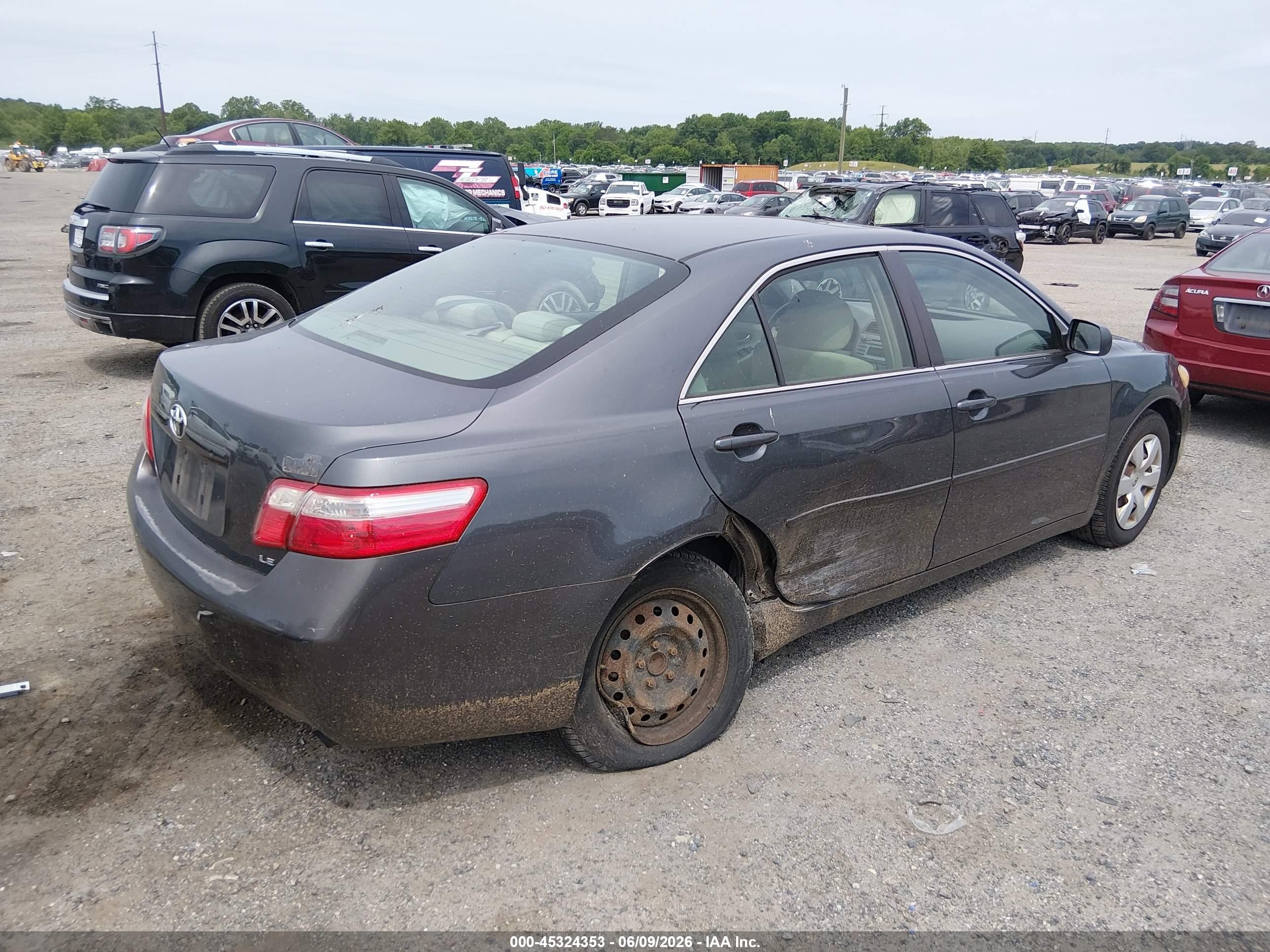 2007 Toyota Camry Le Gray vin: 4T1BE46K17U565995