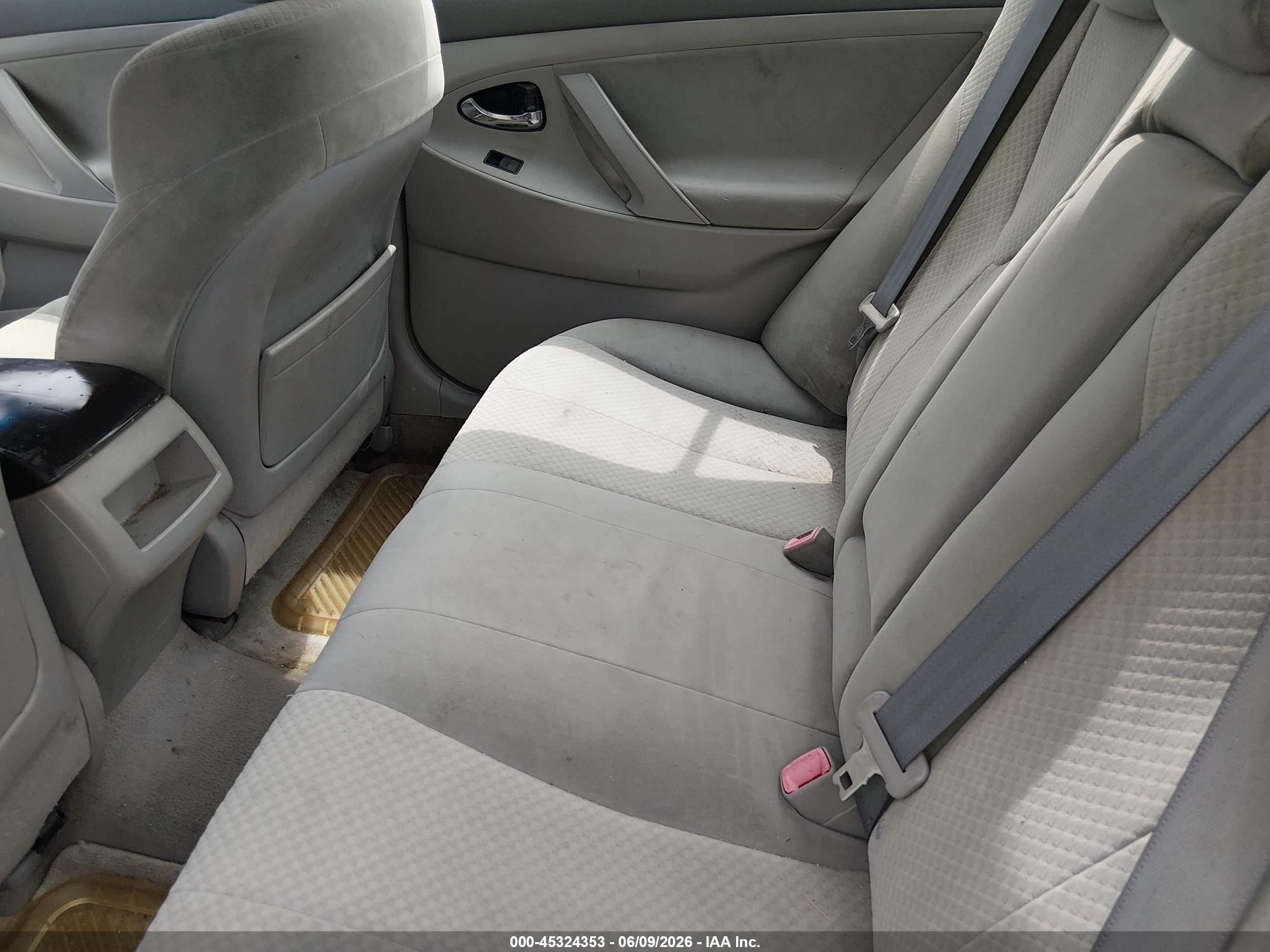2007 Toyota Camry Le Gray vin: 4T1BE46K17U565995