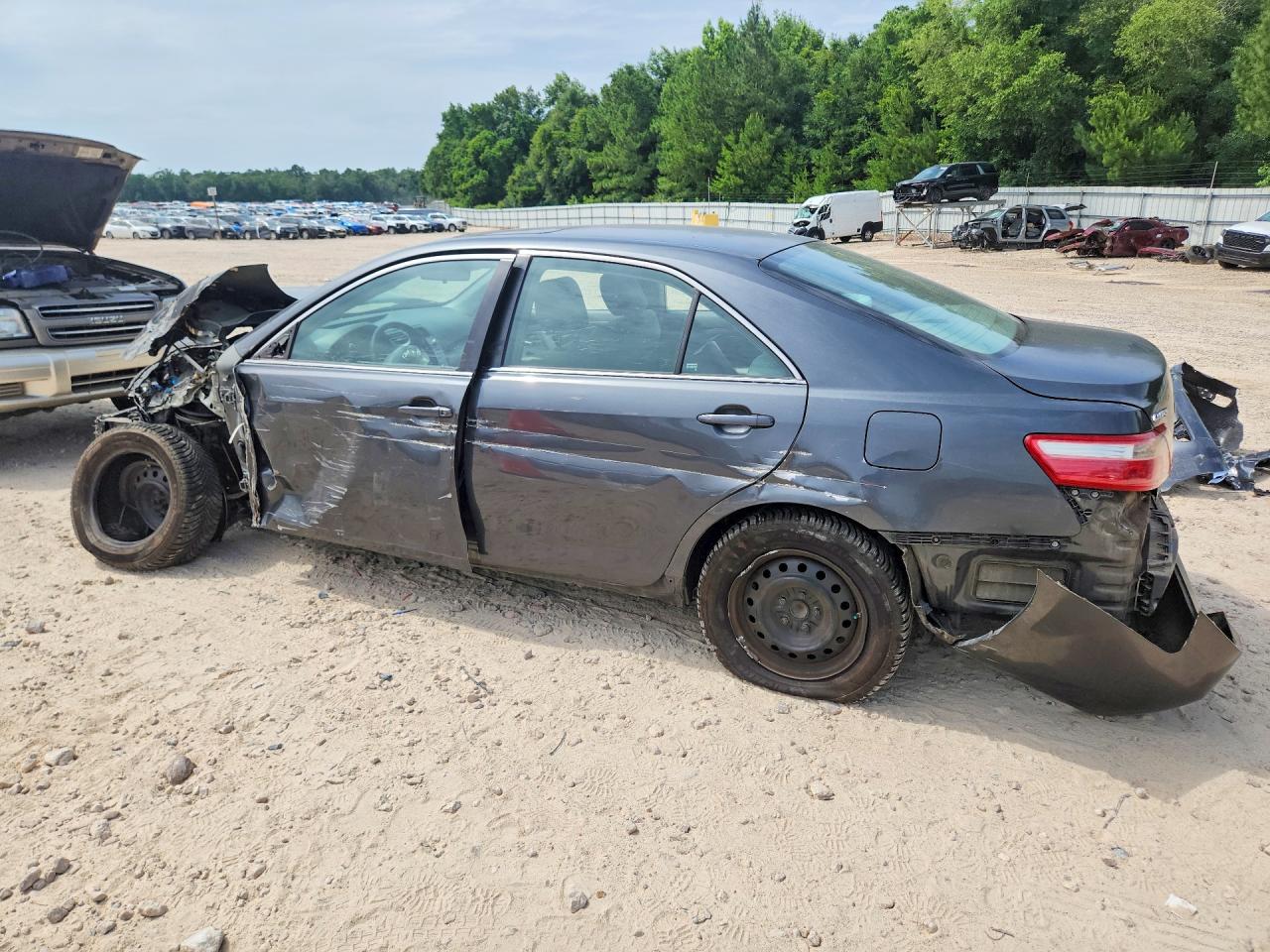 2007 Toyota Camry Le Gray vin: 4T1BE46K17U589701