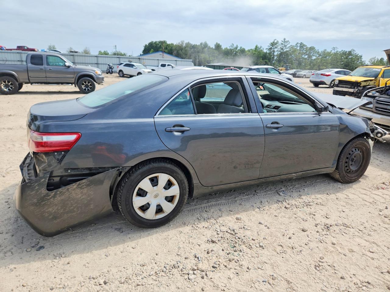 2007 Toyota Camry Le Gray vin: 4T1BE46K17U589701