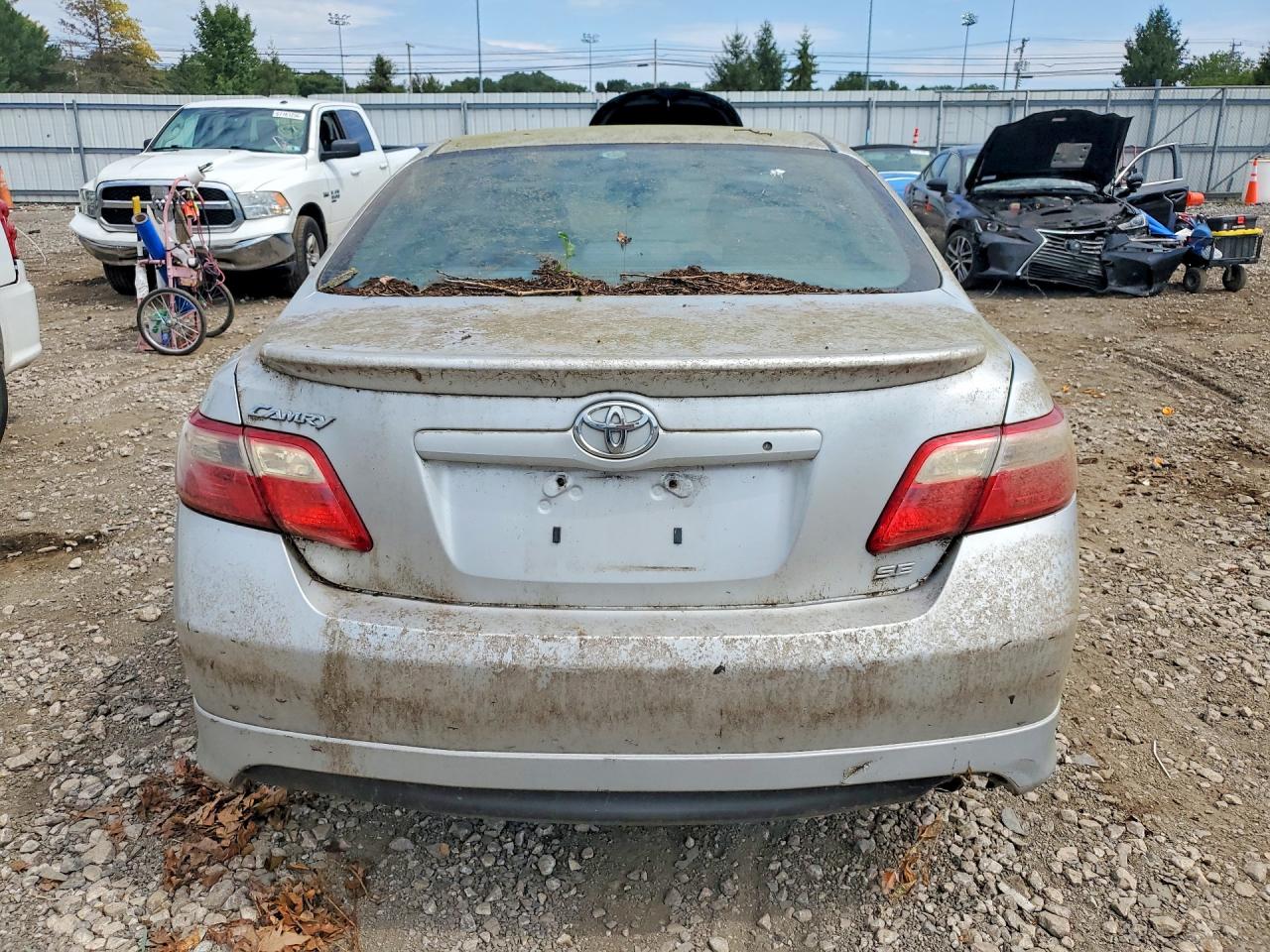 2007 Toyota Camry Se Silver vin: 4T1BE46K17U614922