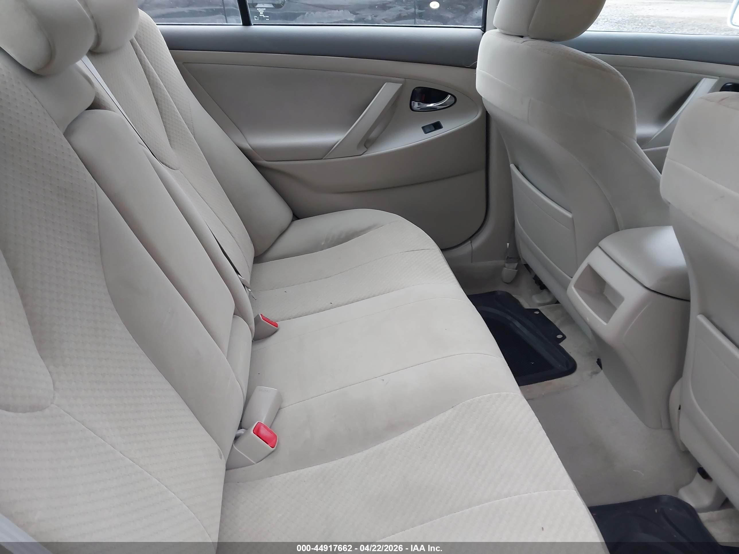2007 Toyota Camry Le White vin: 4T1BE46K17U637648