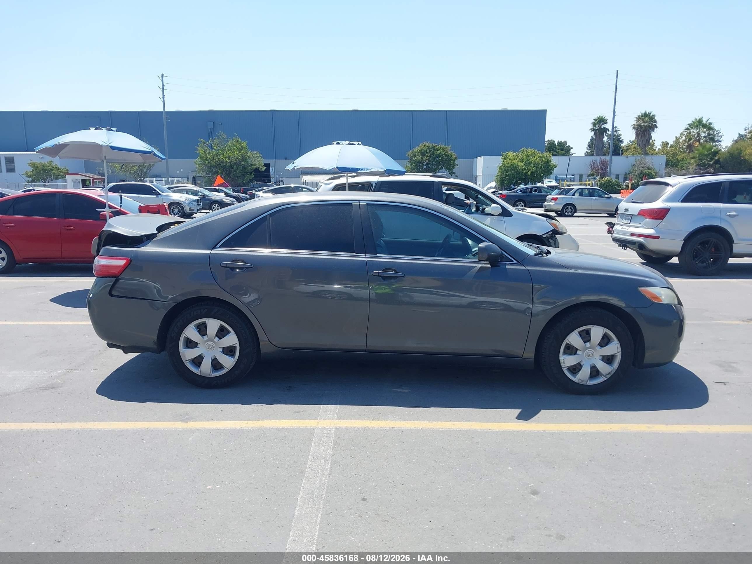 2007 Toyota Camry Le Gray vin: 4T1BE46K17U639853