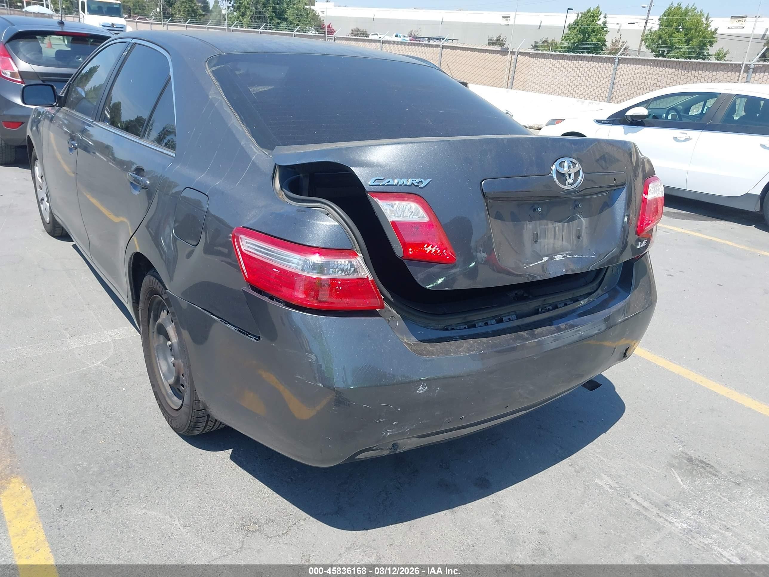 2007 Toyota Camry Le Gray vin: 4T1BE46K17U639853