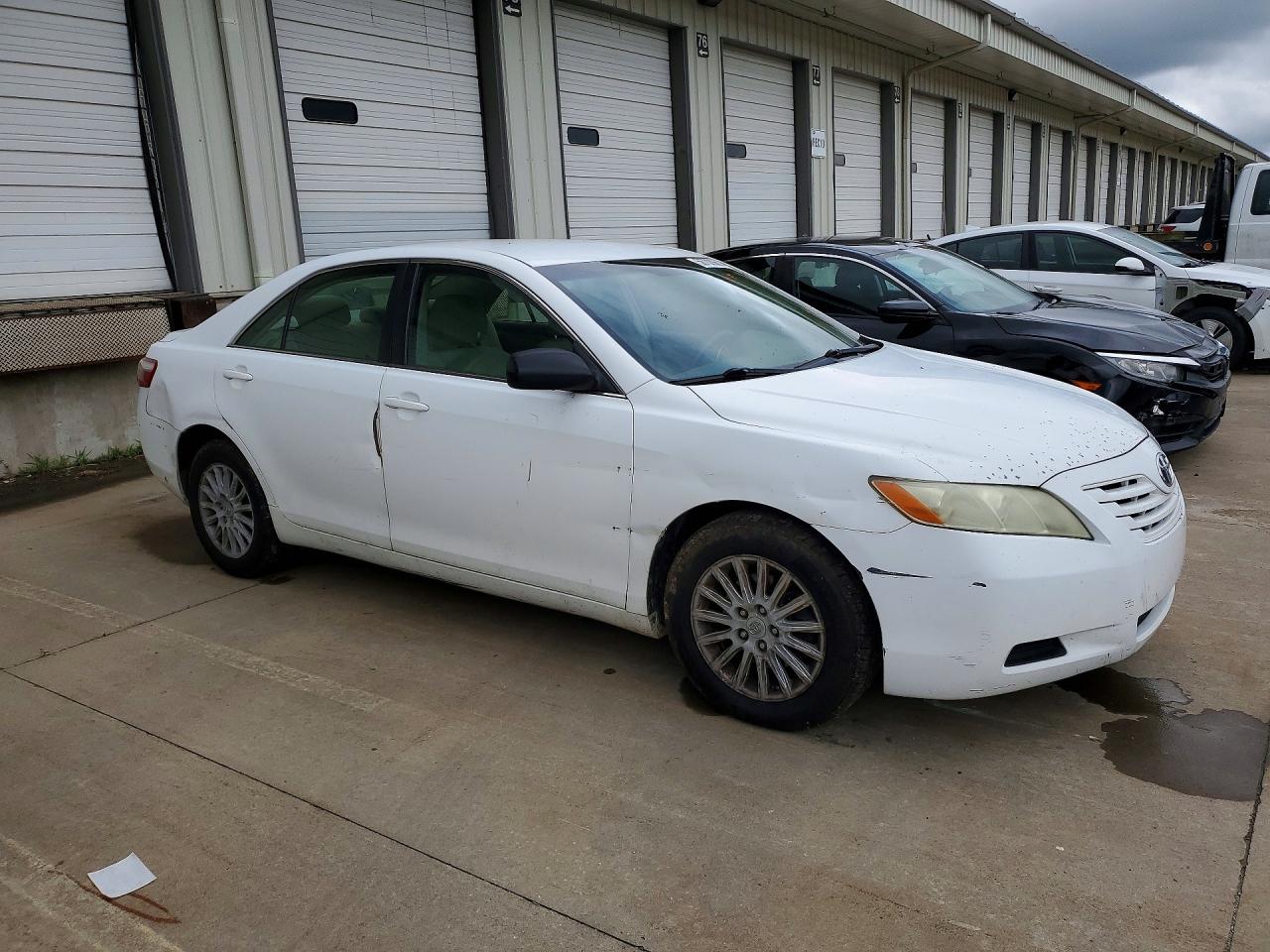 2007 Toyota Camry Le White vin: 4T1BE46K17U656992