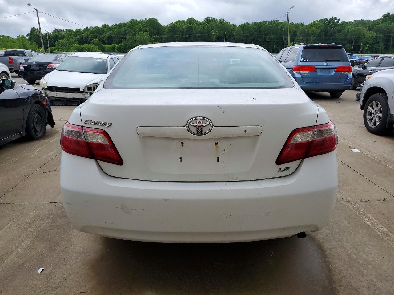 2007 Toyota Camry Le White vin: 4T1BE46K17U656992