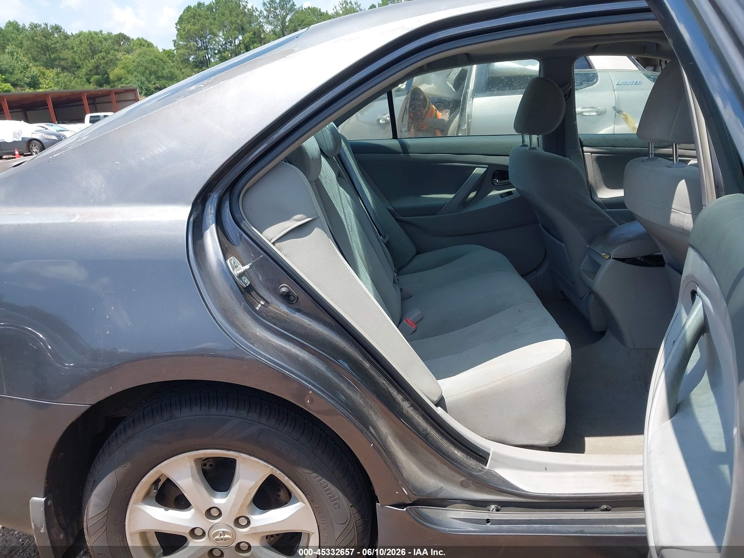 2007 Toyota Camry Le Gray vin: 4T1BE46K17U658290
