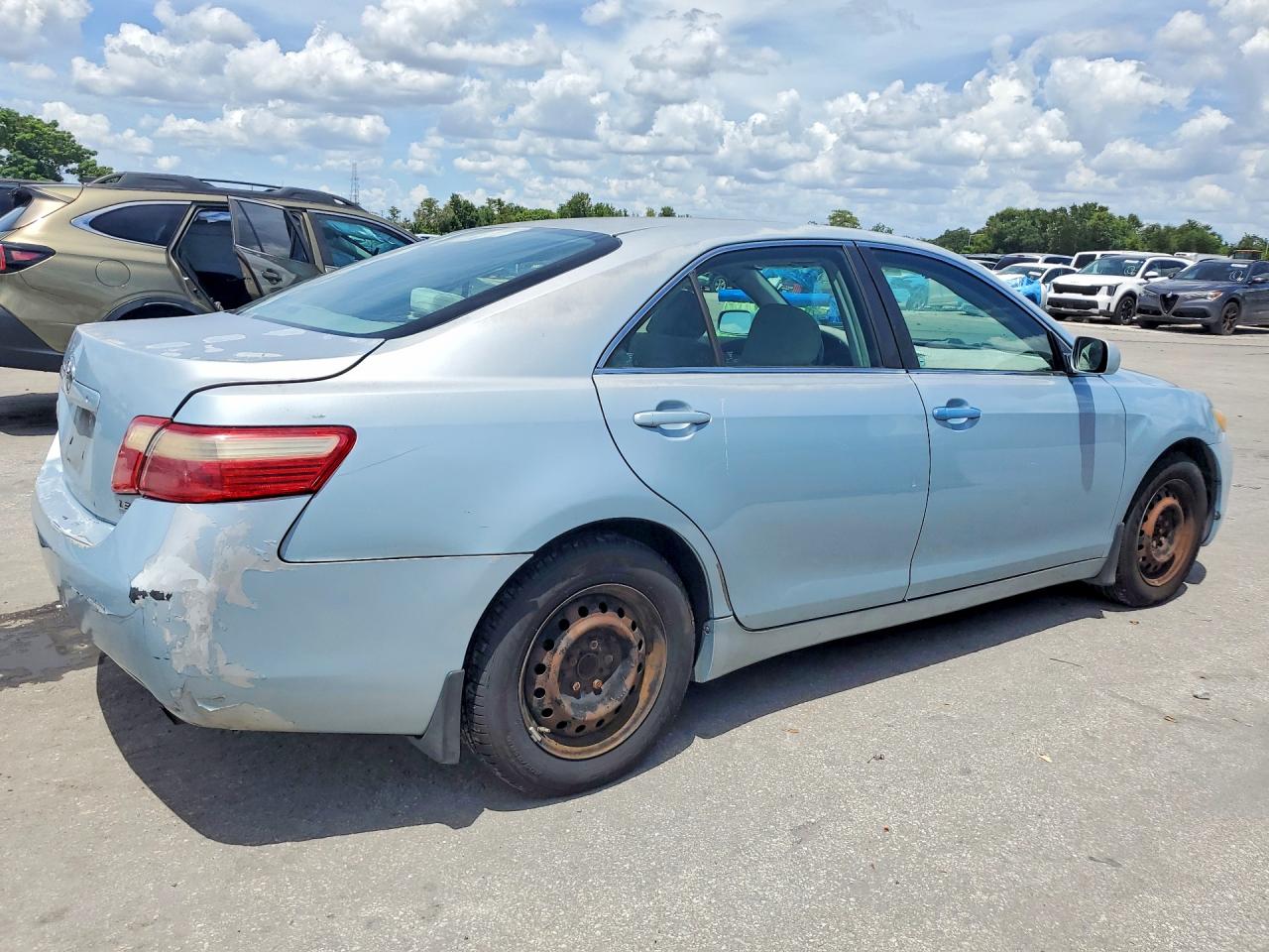 2007 Toyota Camry Le Blue vin: 4T1BE46K17U664848